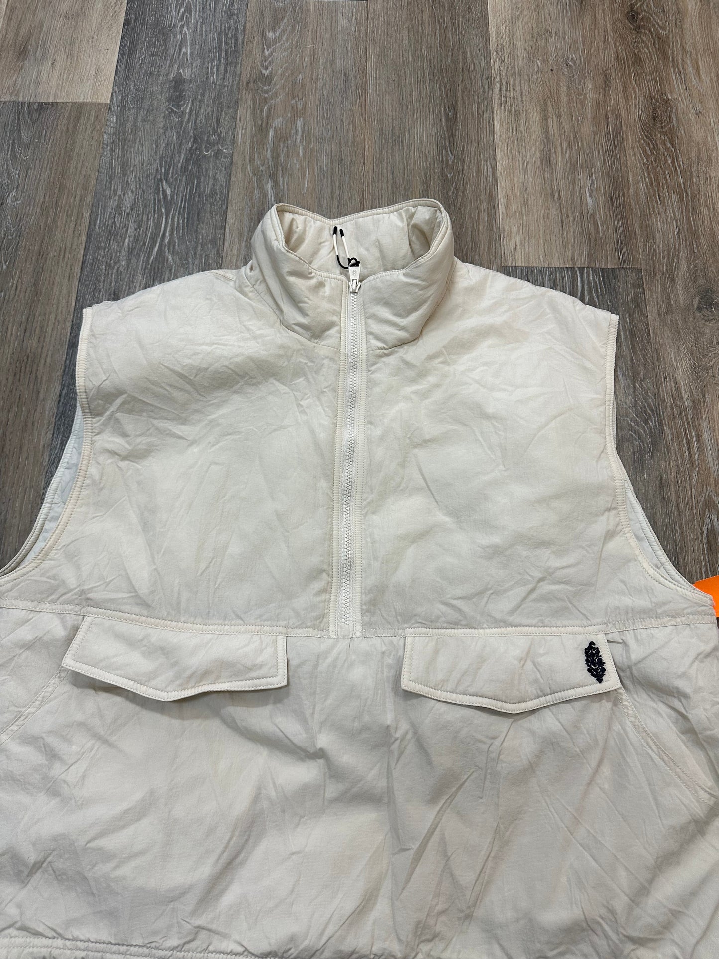 Vest Puffer & Quilted By Free People In White, Size: L