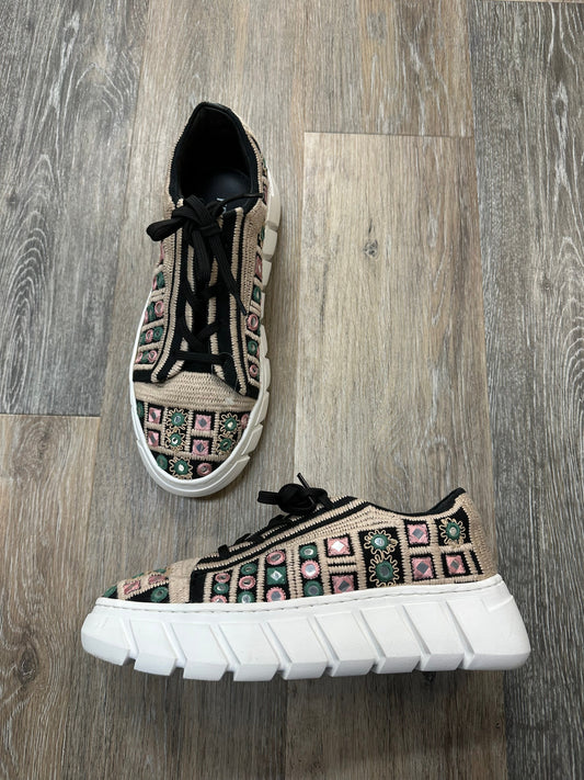 Shoes Sneakers By Free People In Multi-colored, Size: 8