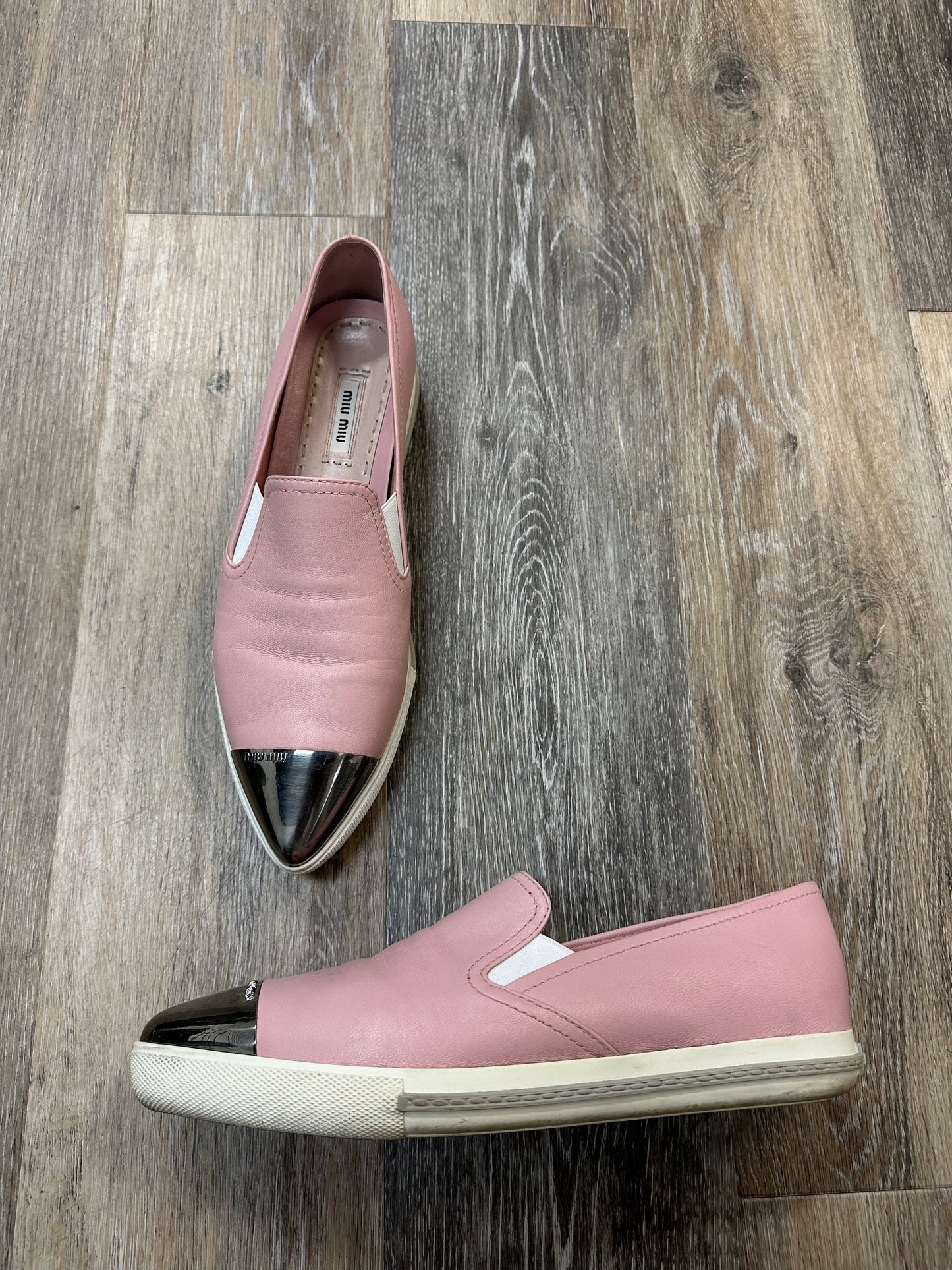 Shoes Luxury Designer By Miu Miu In Pink, Size: 9.5