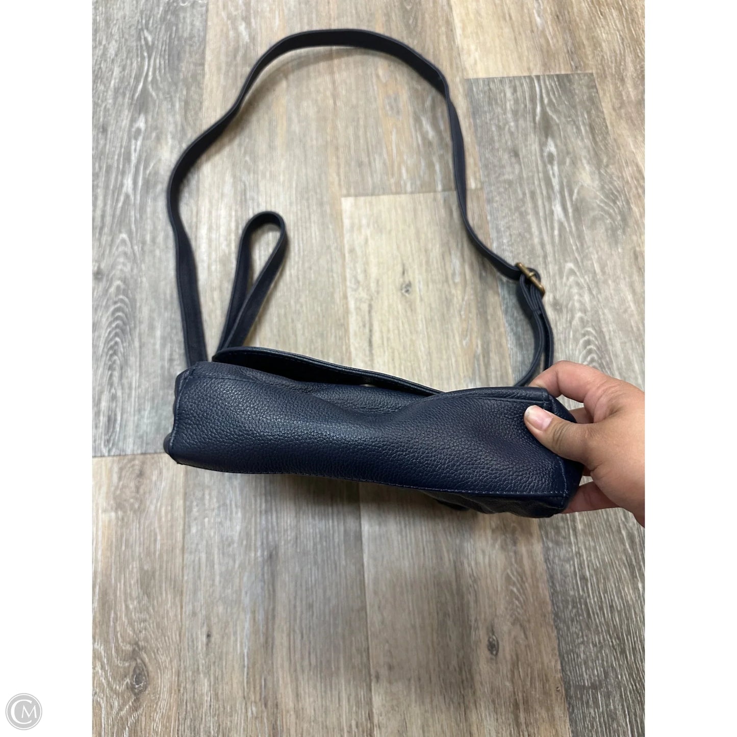 Crossbody Leather By Wanderers, Size: Medium