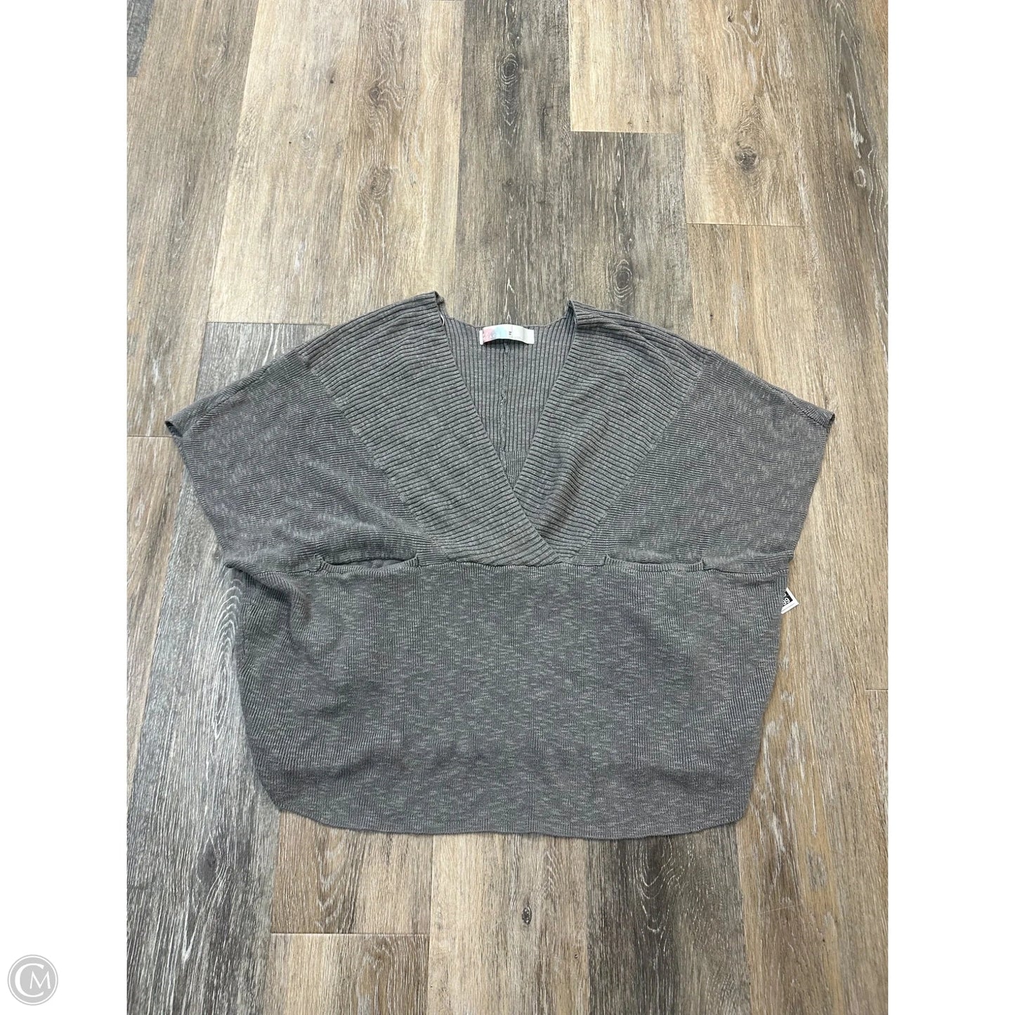 Sweater Short Sleeve By Free People In Grey, Size: M