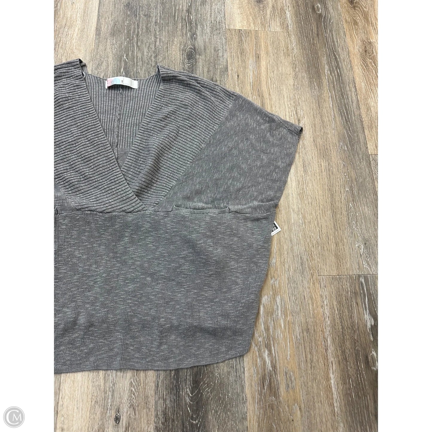 Sweater Short Sleeve By Free People In Grey, Size: M
