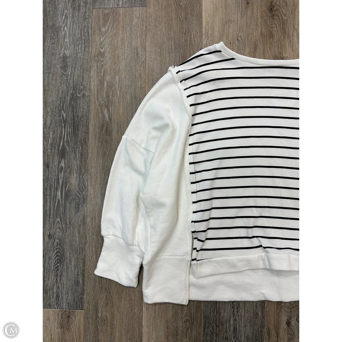 Top Long Sleeve By Bucketlist In Striped Pattern, Size: L