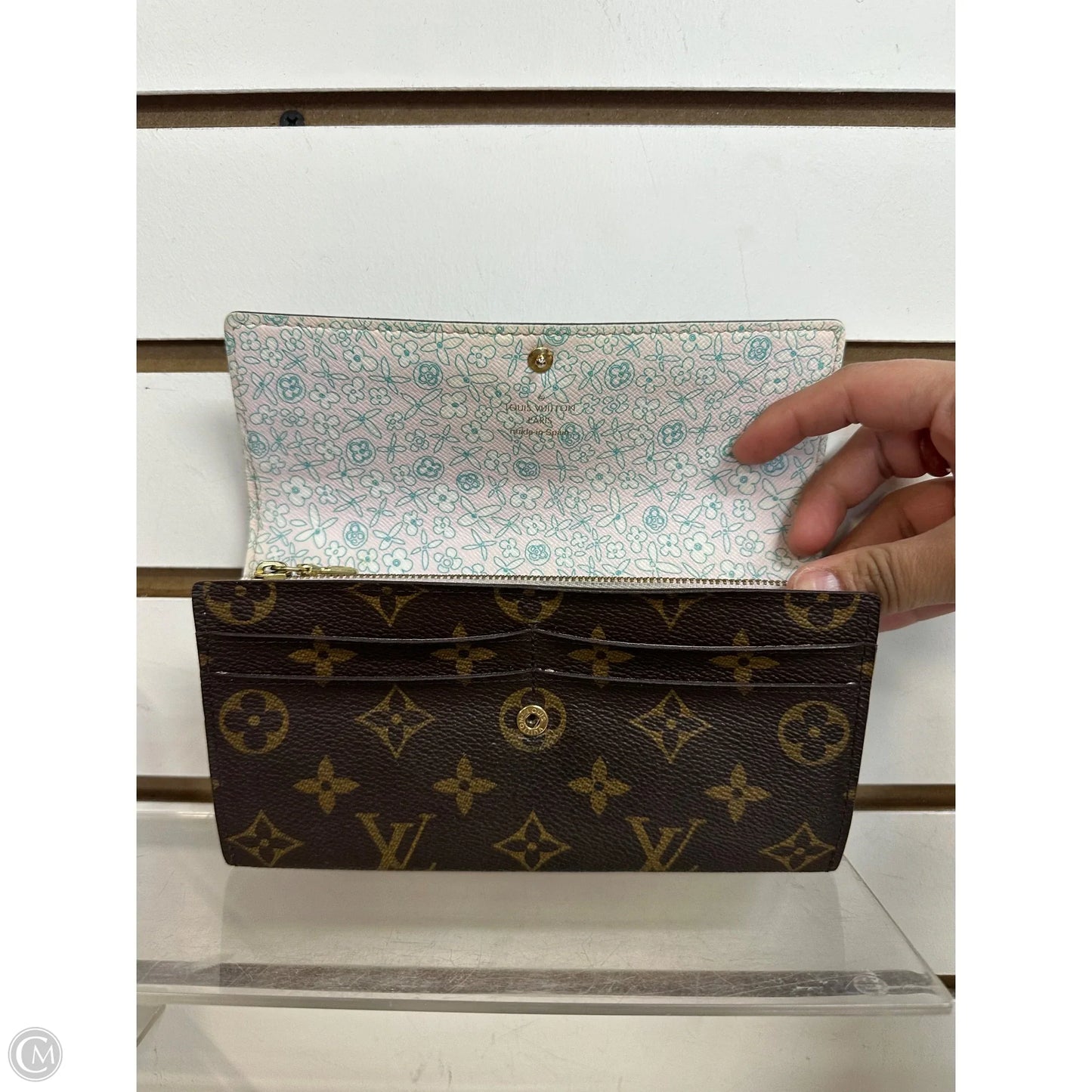 Wallet Luxury Designer By Louis Vuitton, Size: Medium