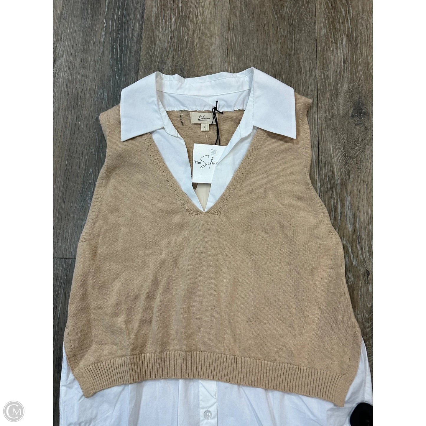 Top Sleeveless By Elan In Tan & White, Size: L