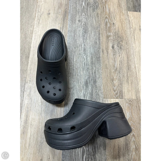 Shoes Heels Block By Crocs In Black, Size: 9