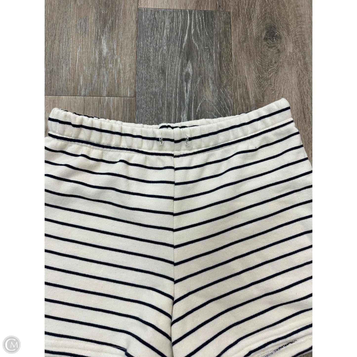 Shorts By Perfect White Tee In Striped Pattern, Size: Xs