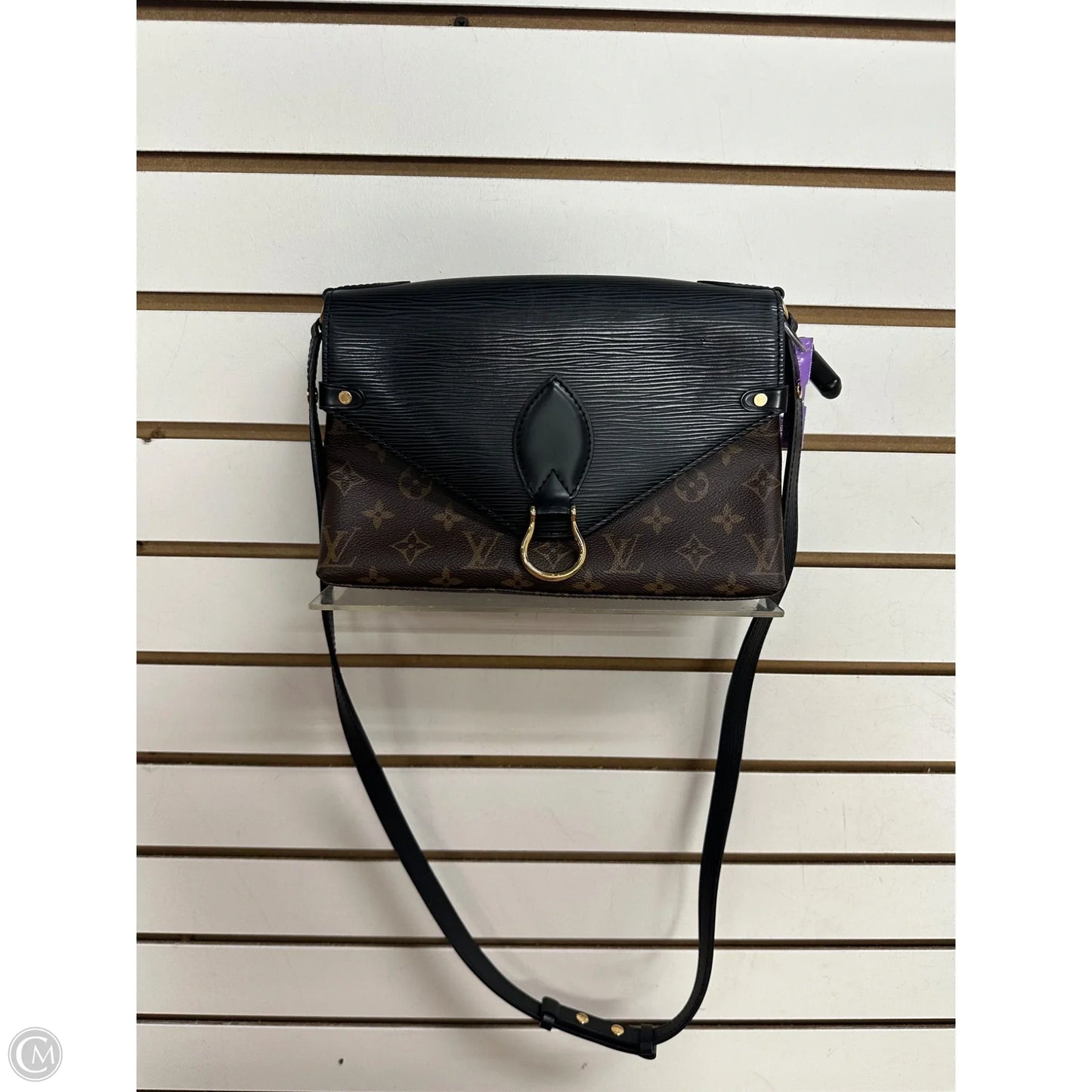 Crossbody Luxury Designer By Louis Vuitton, Size: Medium