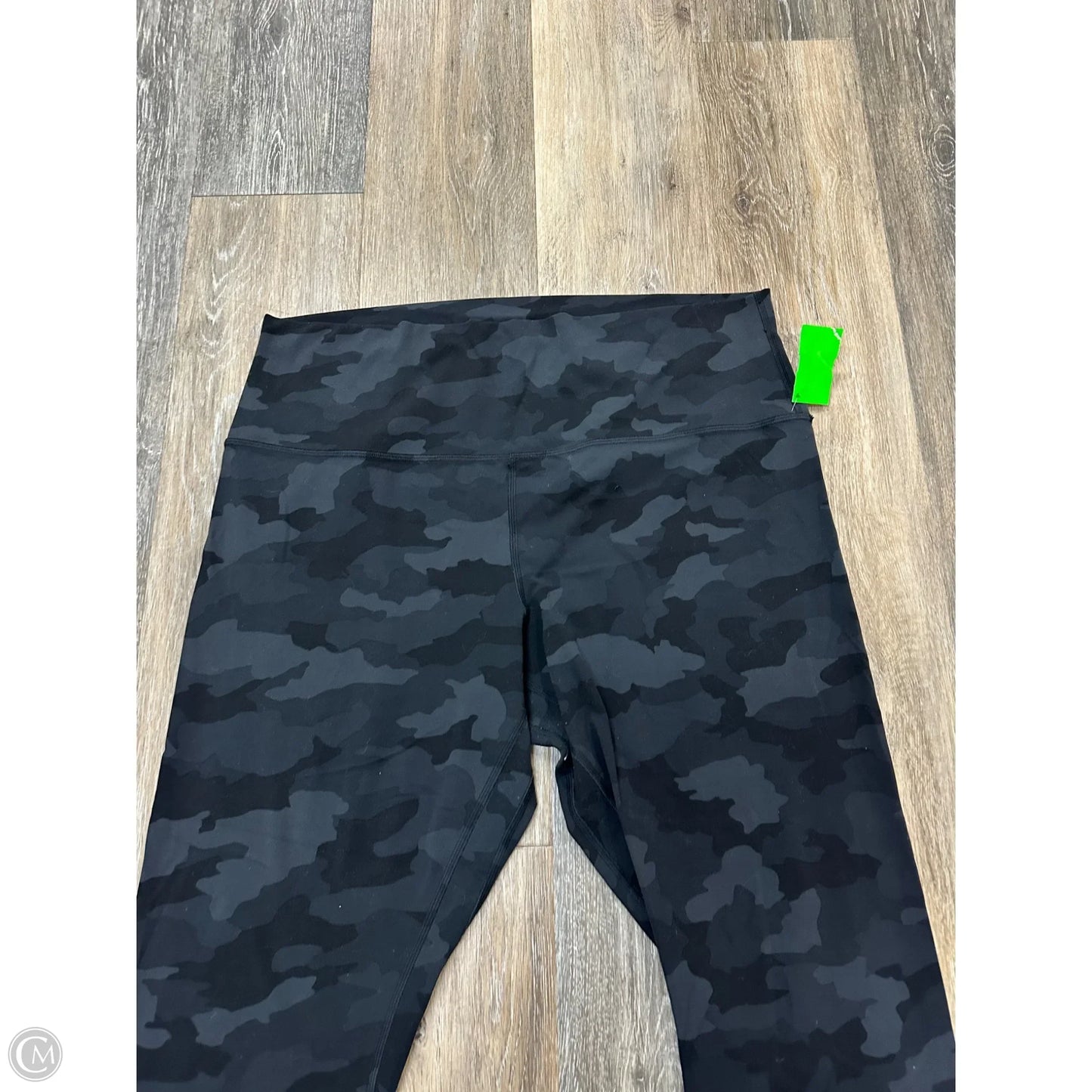 Athletic Leggings Capris By Lululemon In Camouflage Print, Size: 16
