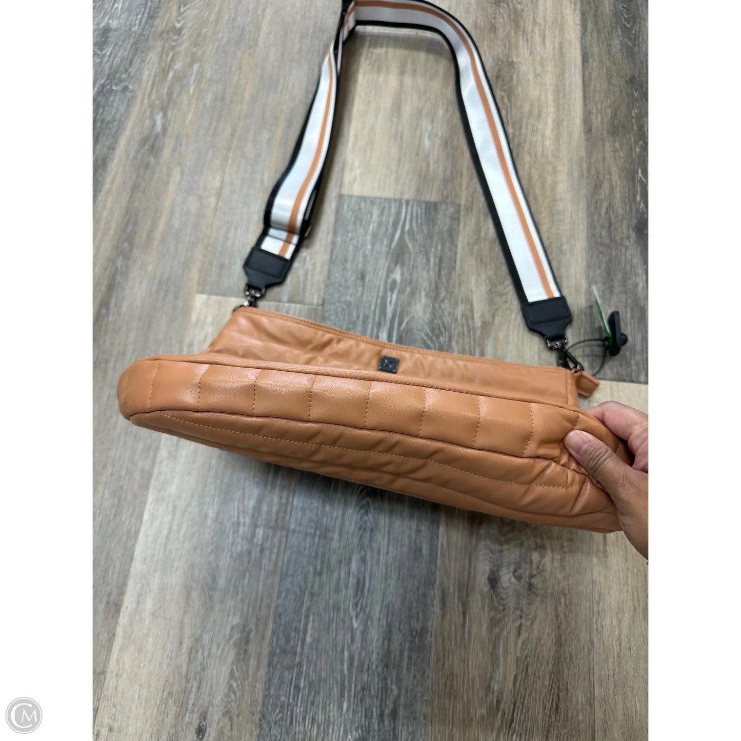 Crossbody By Think Royln, Size: Large