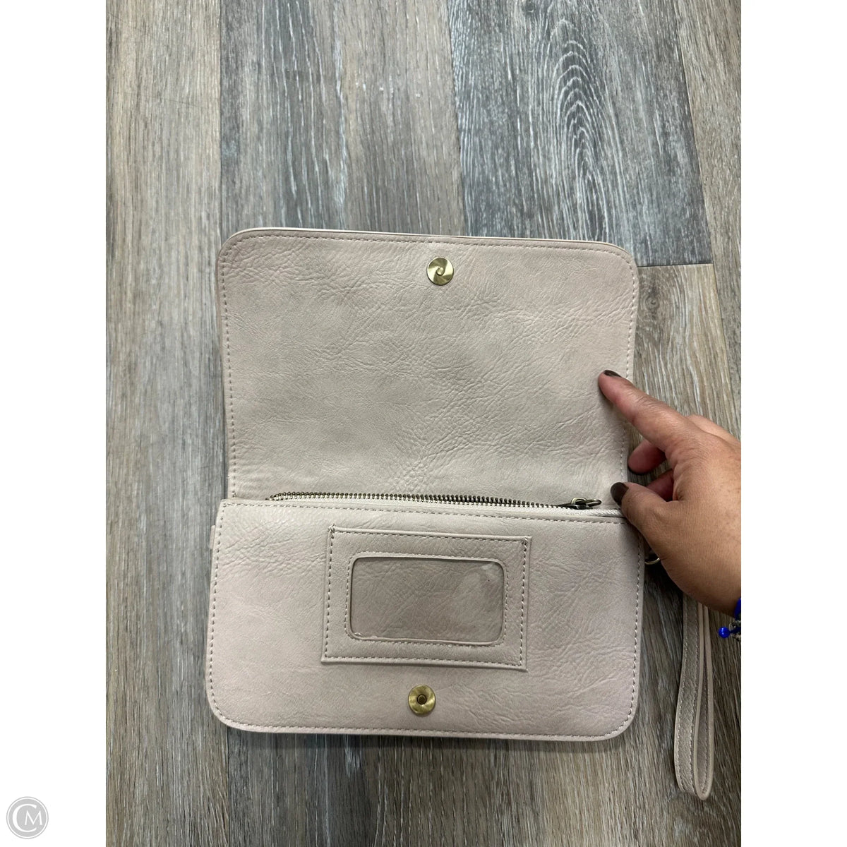 Wristlet By Joy Susan, Size: Medium