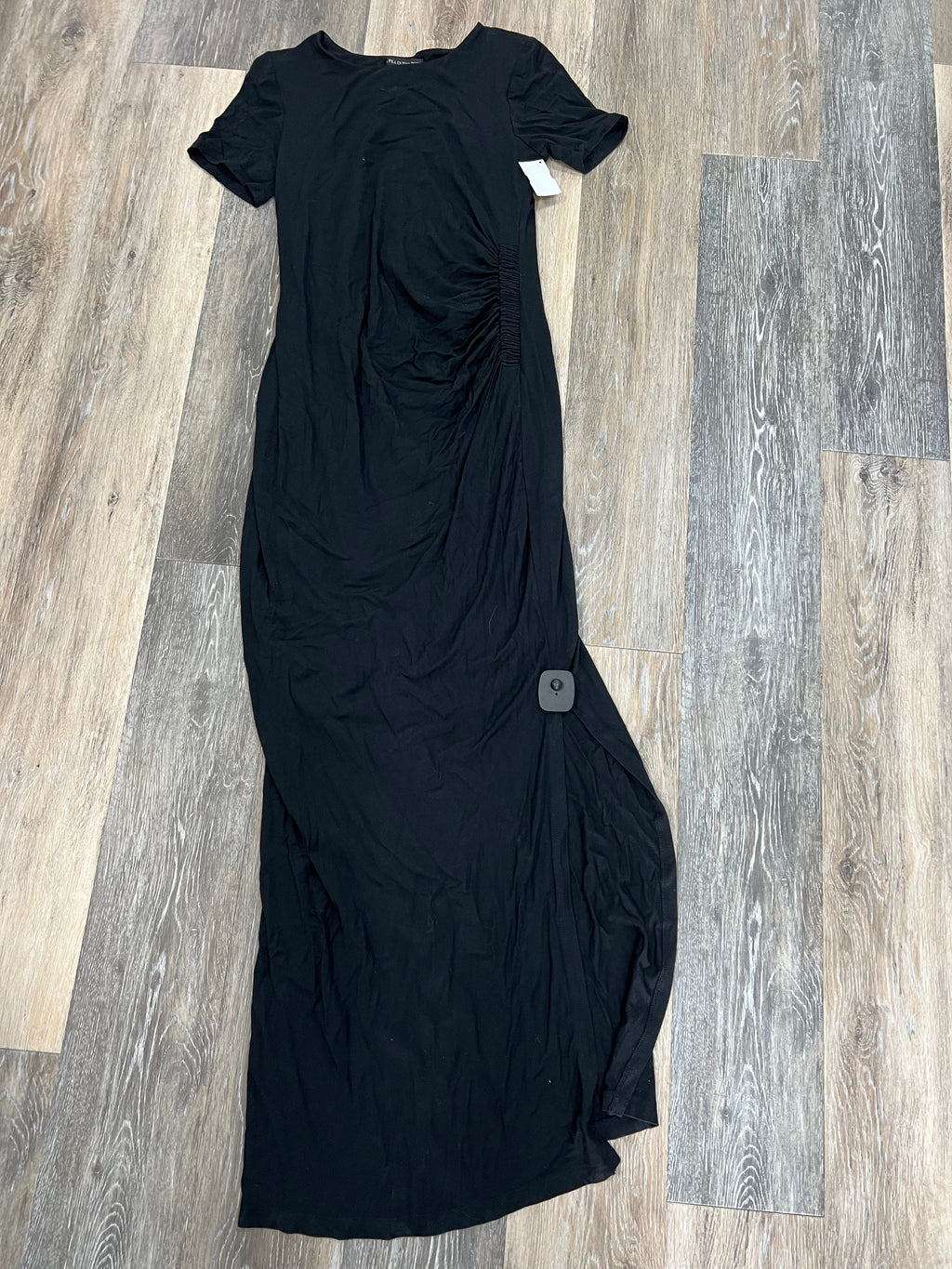 PinkBlush Ivory Grey Striped Fitted Short Sleeve Maternity Dress | Gently  Used - Size Medium