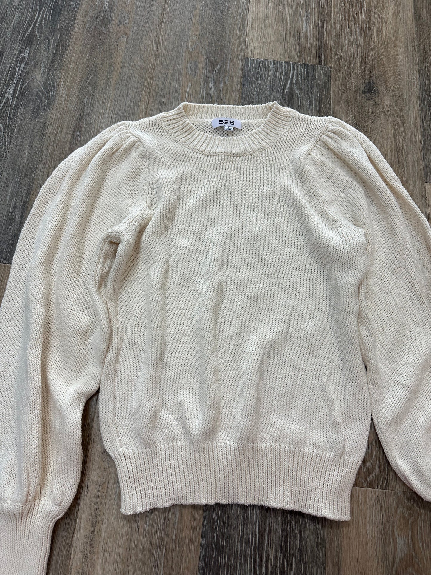 Sweater By 525 America In Cream, Size: M