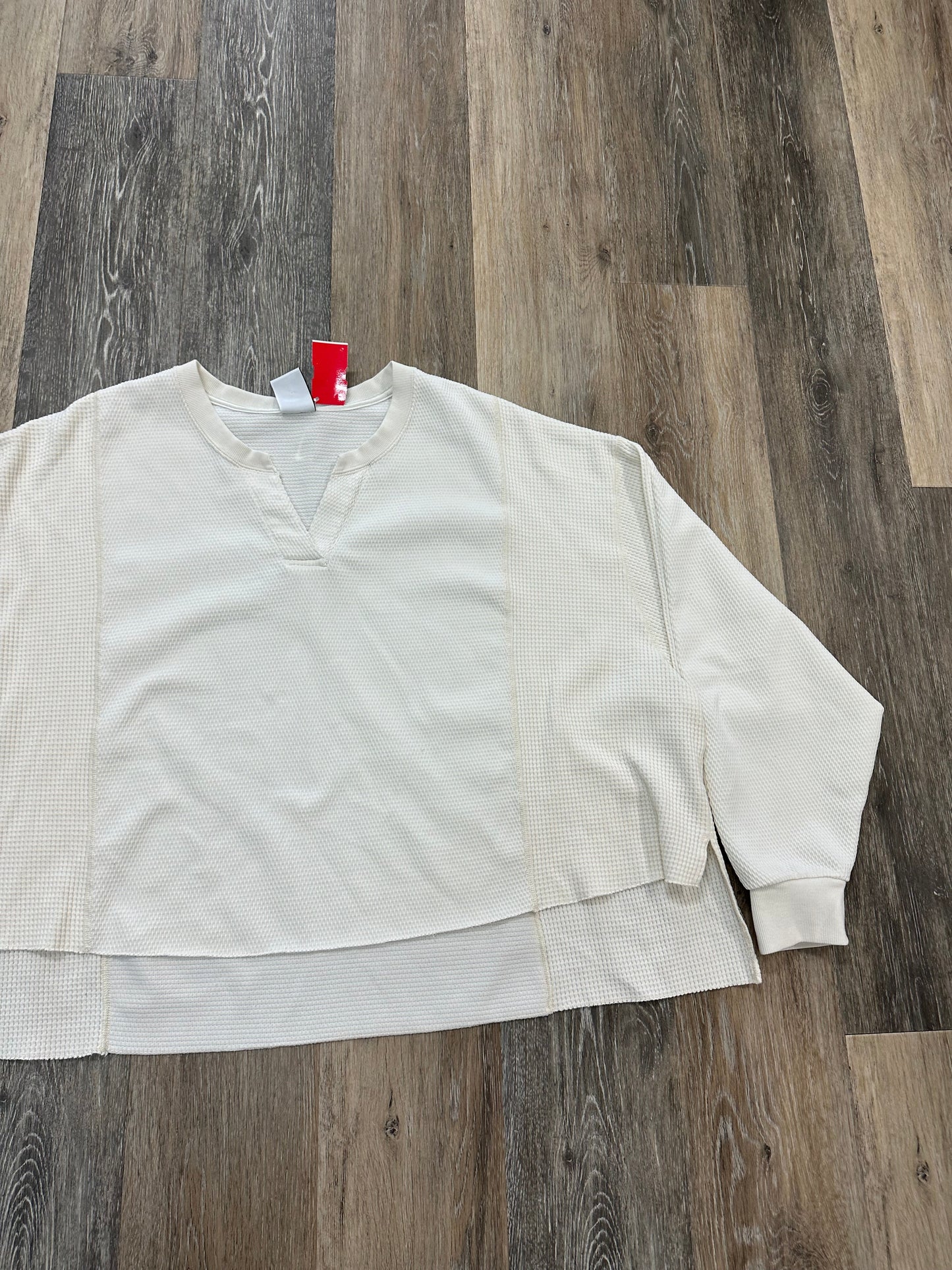 White Athletic Top Long Sleeve Collar Nike Apparel, Size 2x