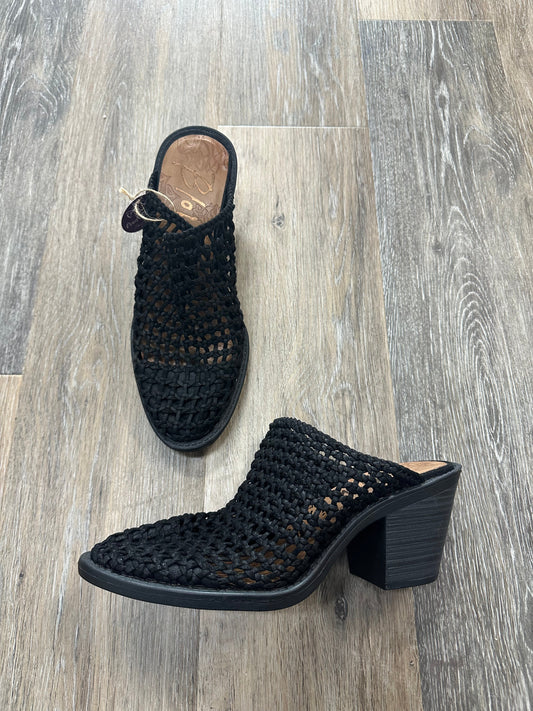 Black Shoes Heels Block Blowfish, Size 8