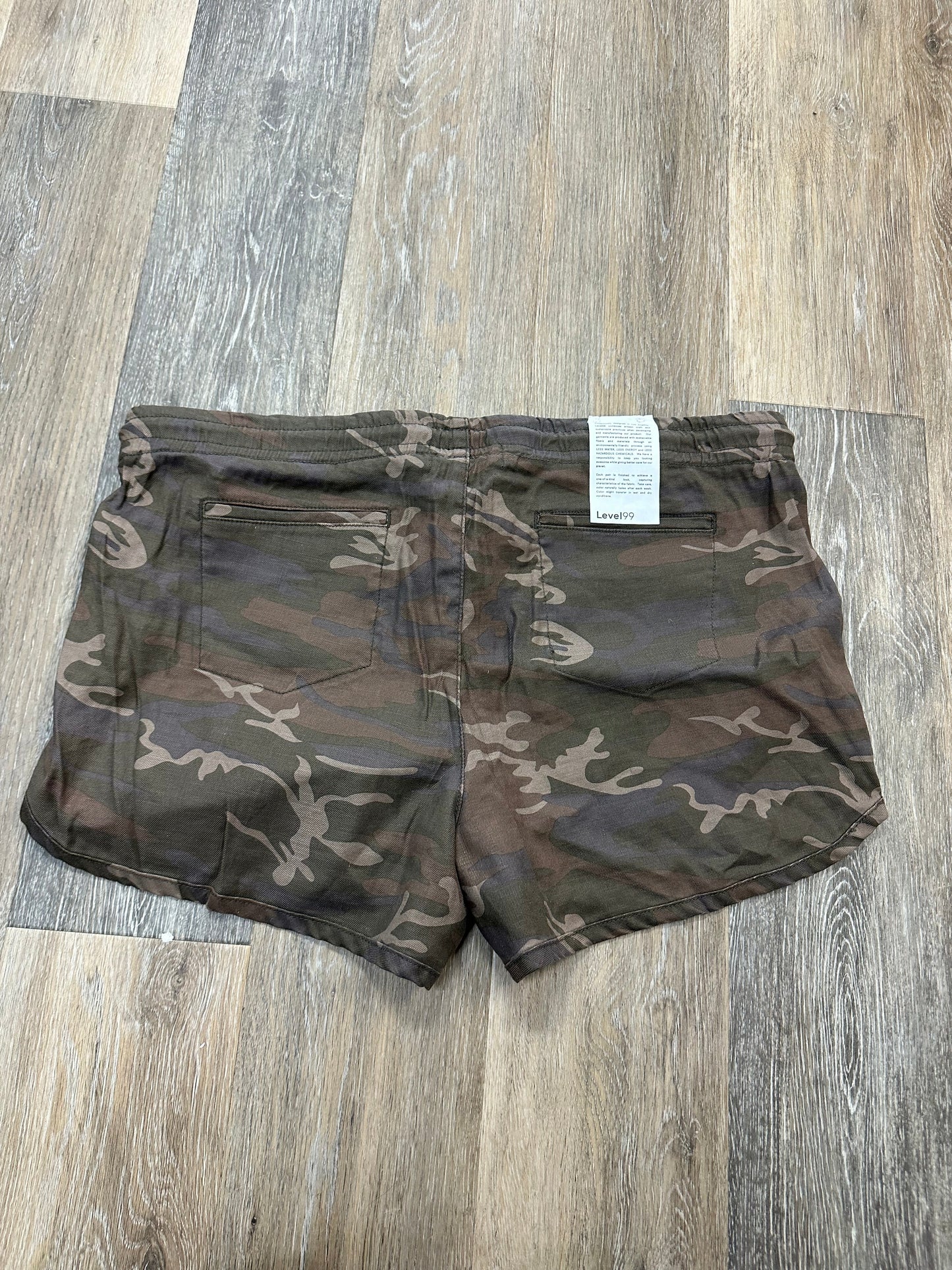 Camouflage Print Shorts Level 99, Size Xl