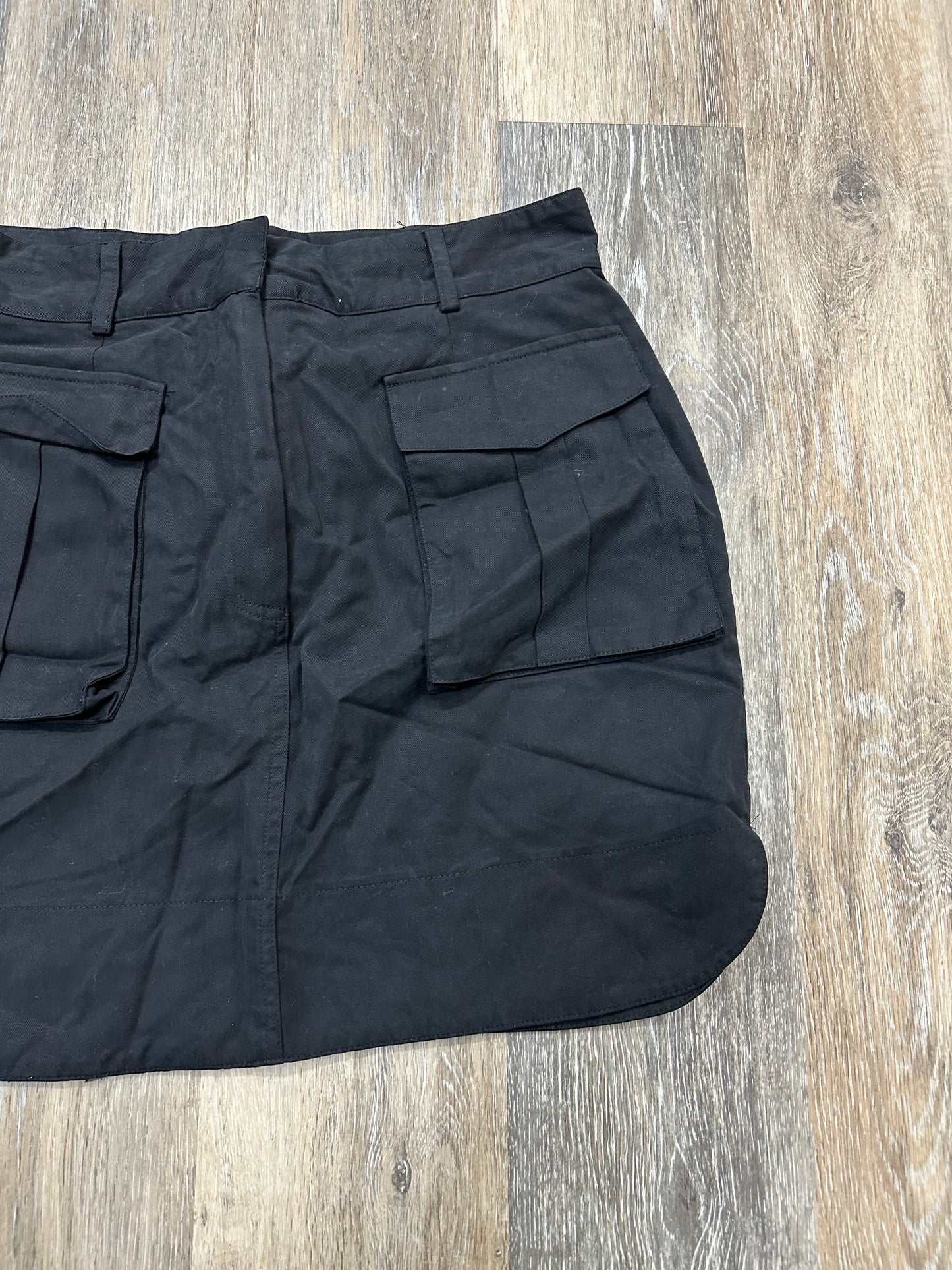 Skirt Mini & Short By Elan In Black, Size: L