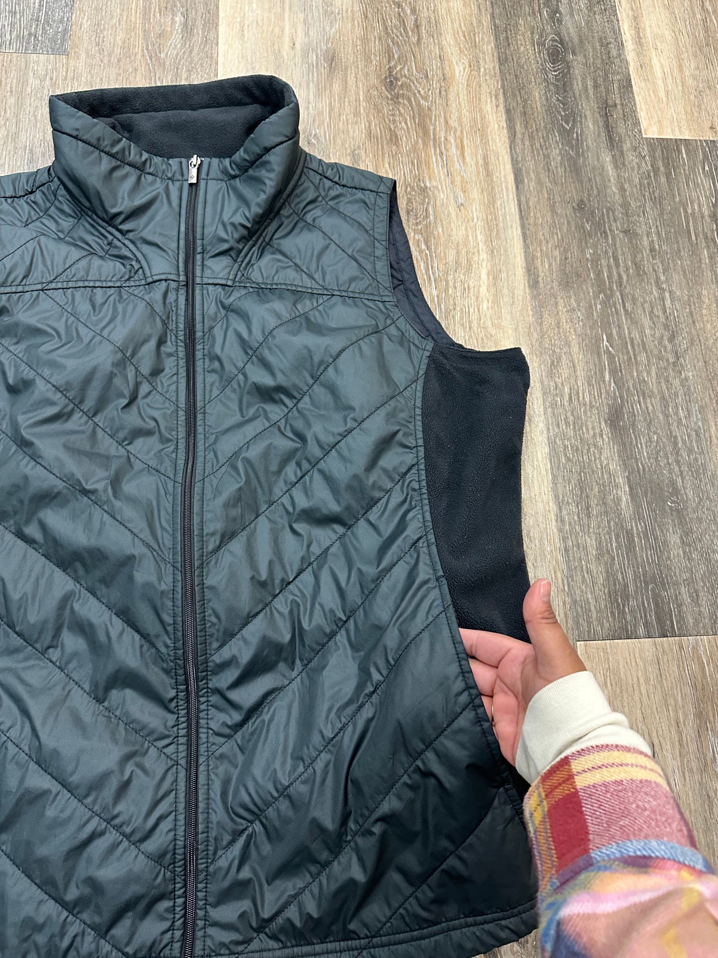 Vest Puffer & Quilted By Columbia In Black, Size: 1x