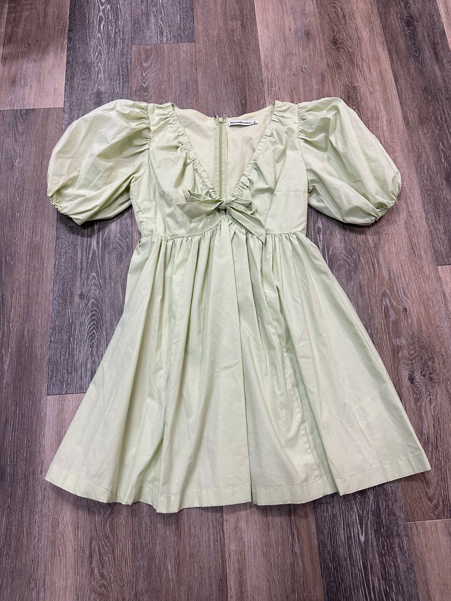 Dress Casual Short By Abercrombie And Fitch In Green, Size: S