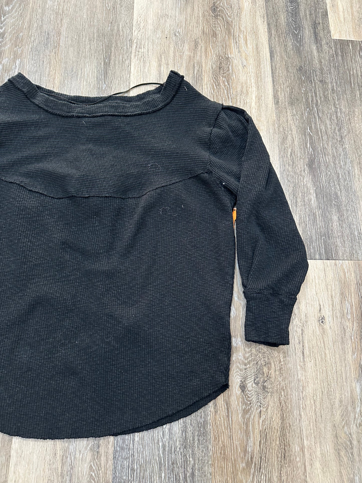 Top Long Sleeve By We The Free In Black, Size: S