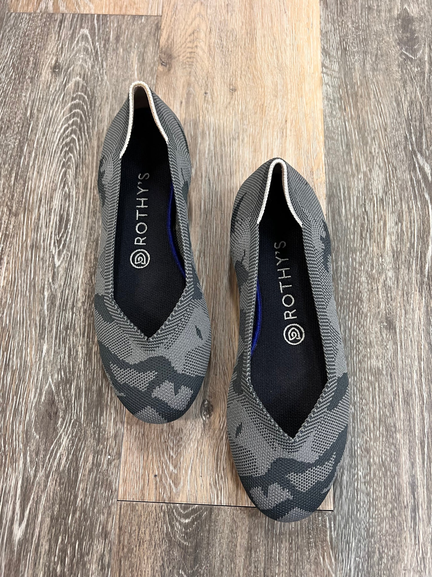 Shoes Flats By Rothys In Camouflage Print, Size: 7.5