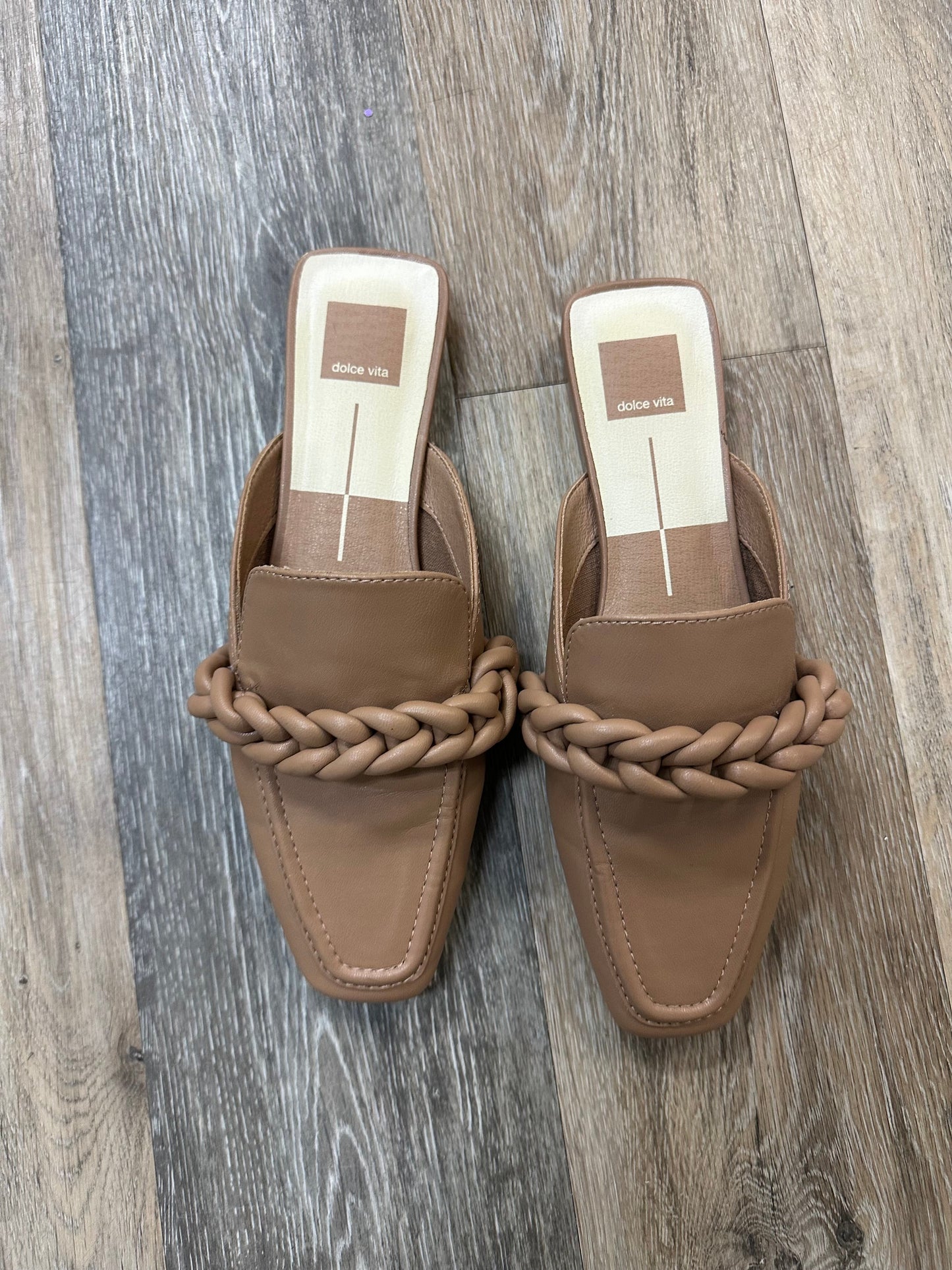 Shoes Flats By Dolce Vita In Tan, Size: 9.5