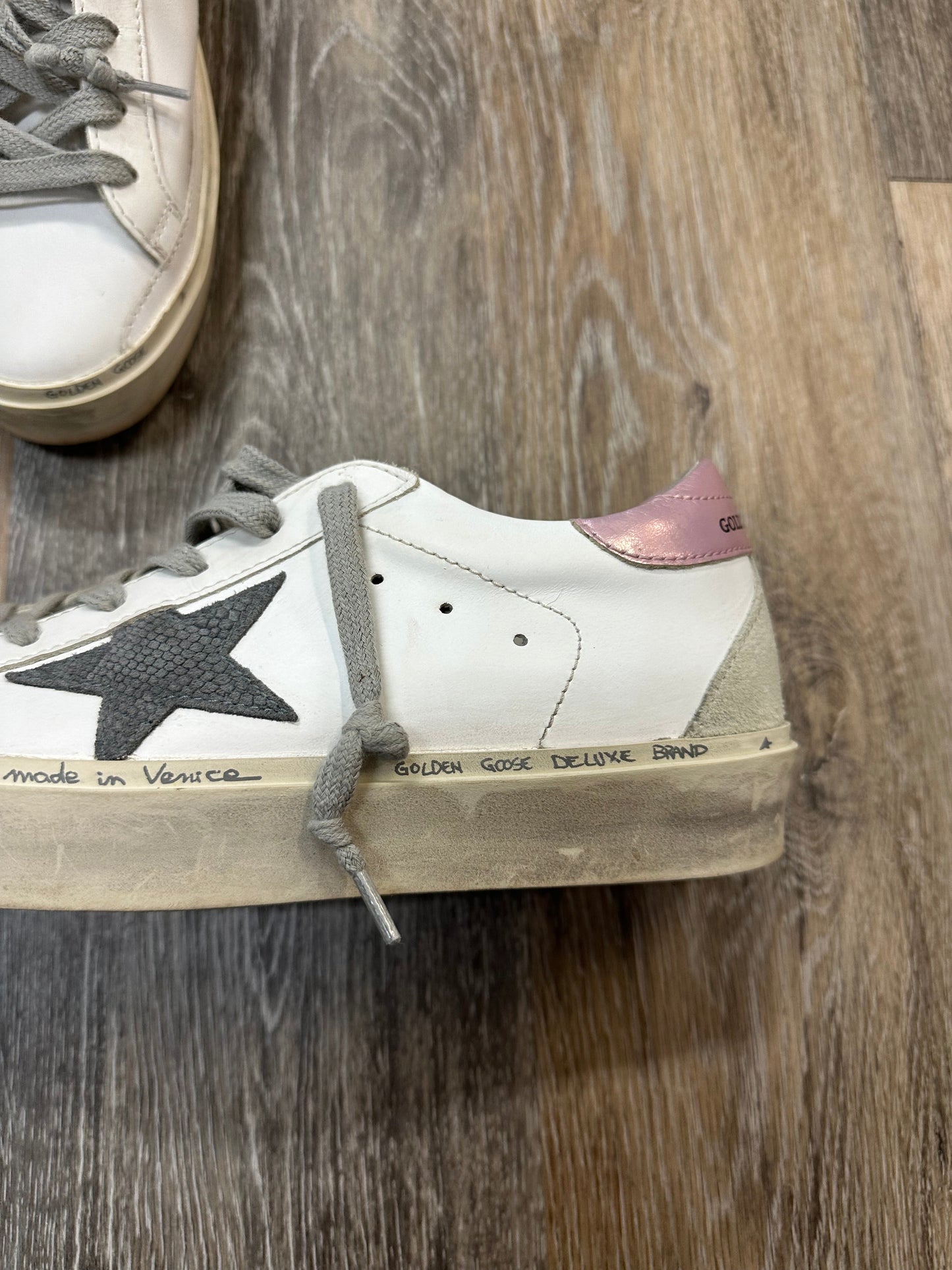 Shoes Luxury Designer By Golden Goose In Pink & White, Size: 7