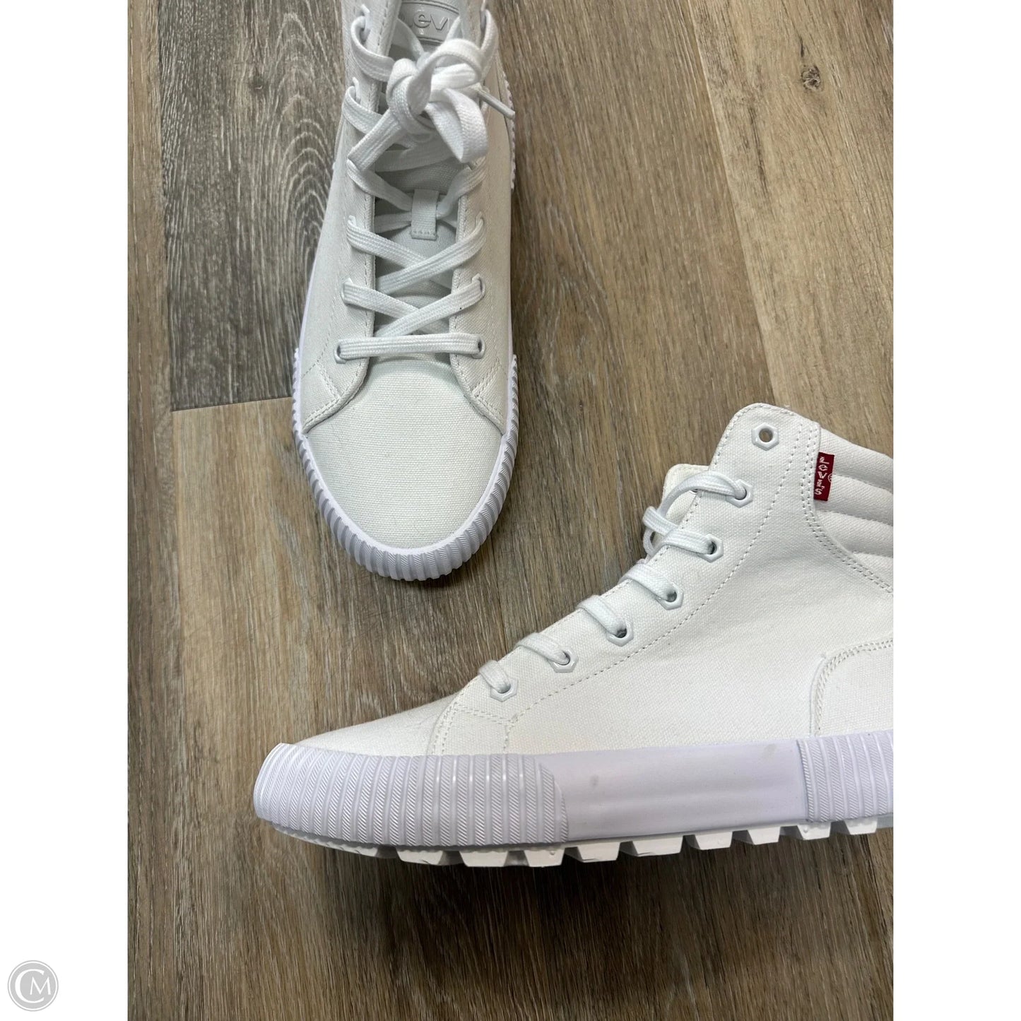 Shoes Sneakers By Levis In White, Size: 9