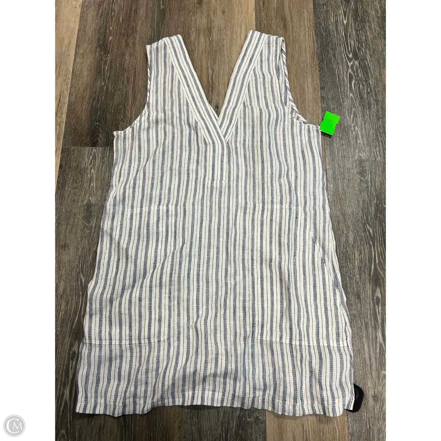 Dress Casual Short By Faherty In Striped Pattern, Size: M