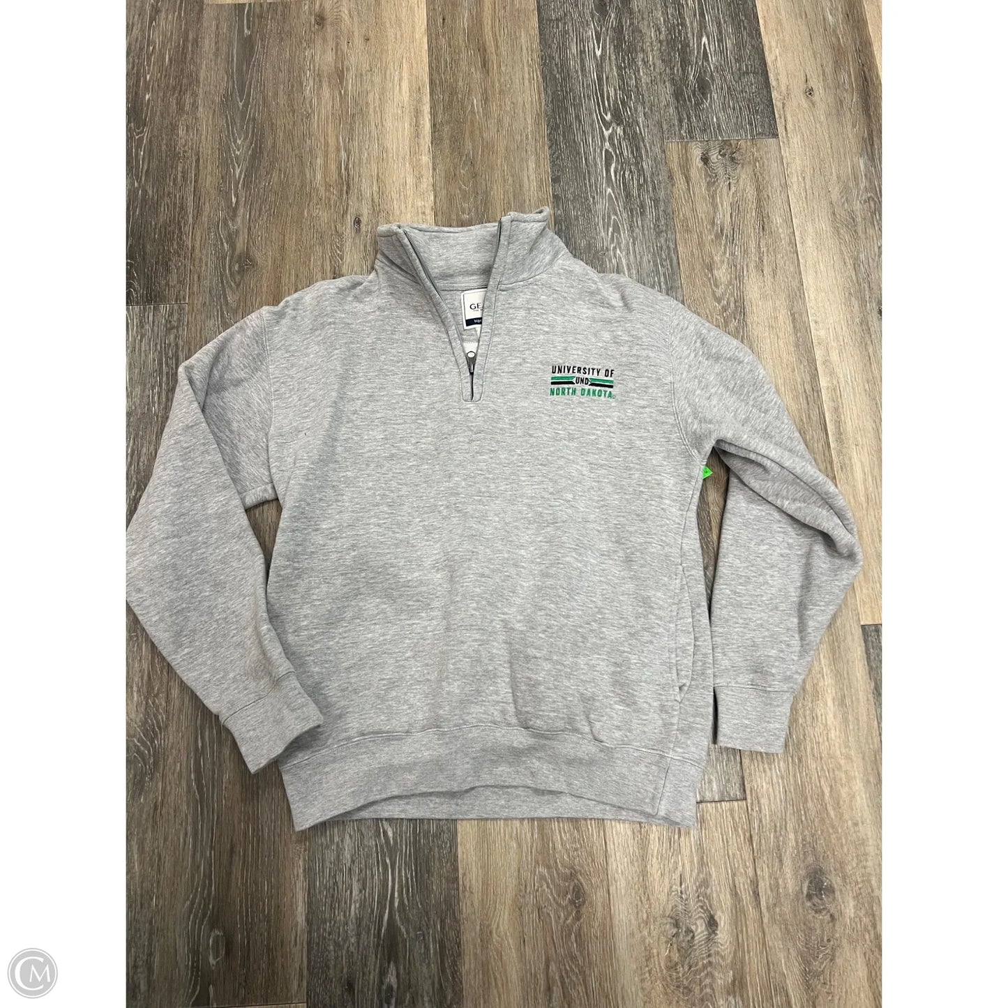 Sweatshirt Collar By Gear In Grey, Size: S