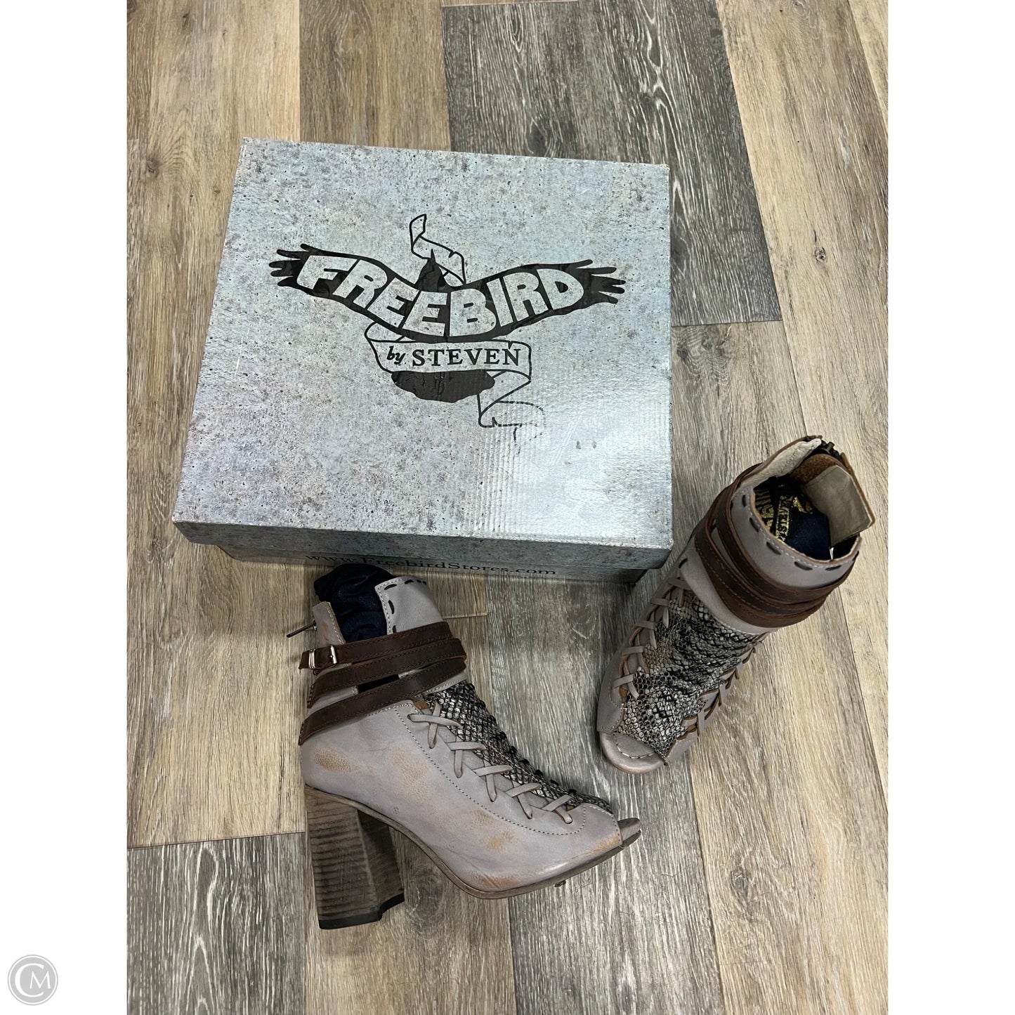 Shoes Heels Block By Freebird In Grey, Size: 9
