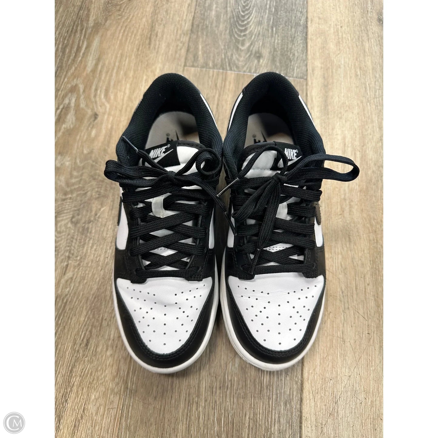 Shoes Athletic By Nike In Black & White, Size: 6.5