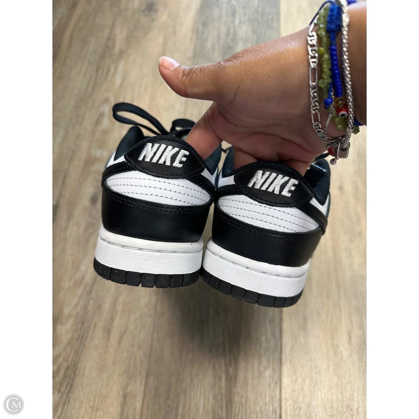 Shoes Athletic By Nike In Black & White, Size: 6.5