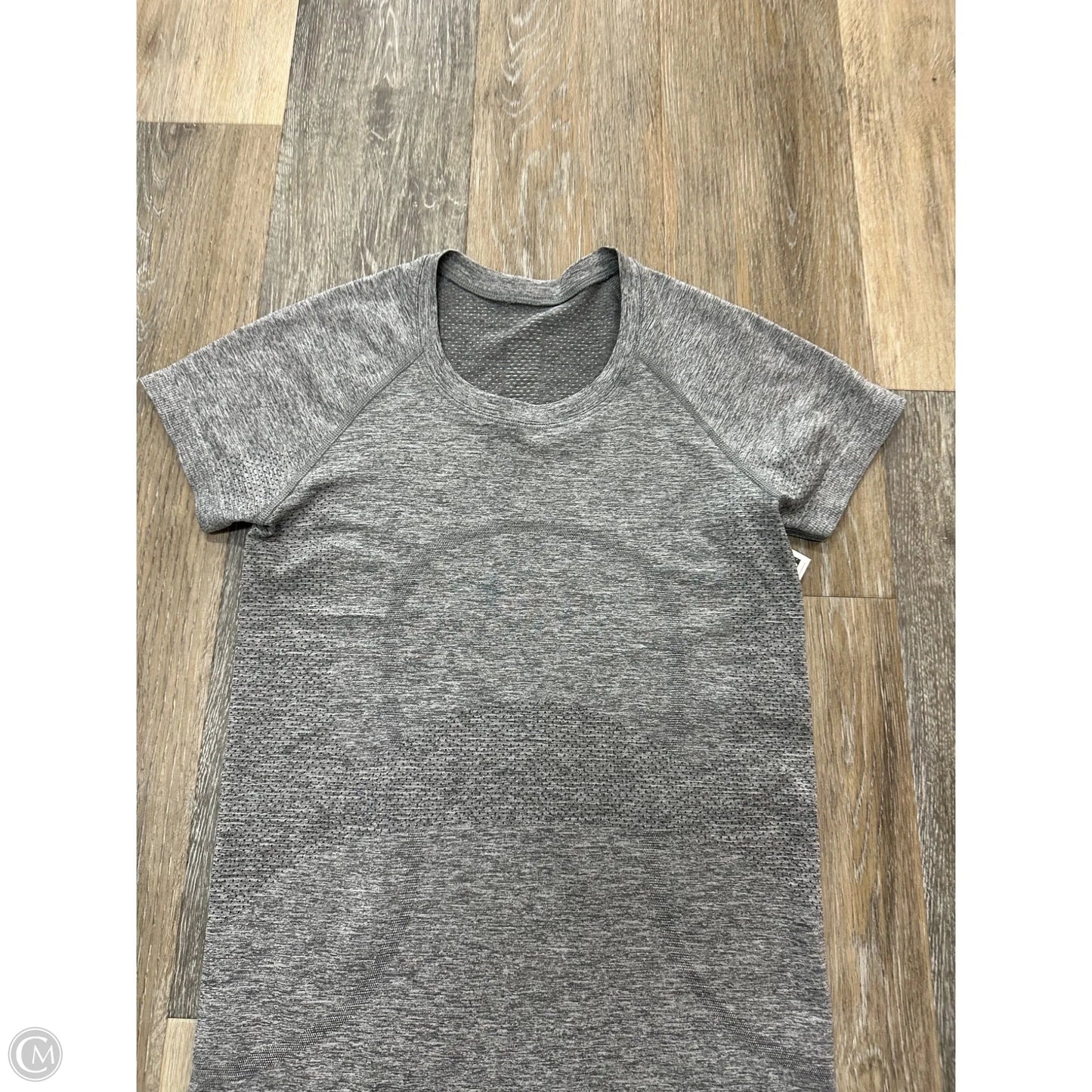 Athletic Top Short Sleeve By Lululemon In Grey, Size: 6