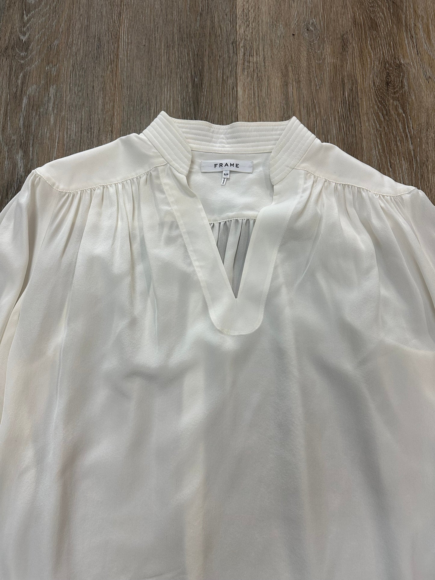 Blouse Short Sleeve By Frame In White, Size: S