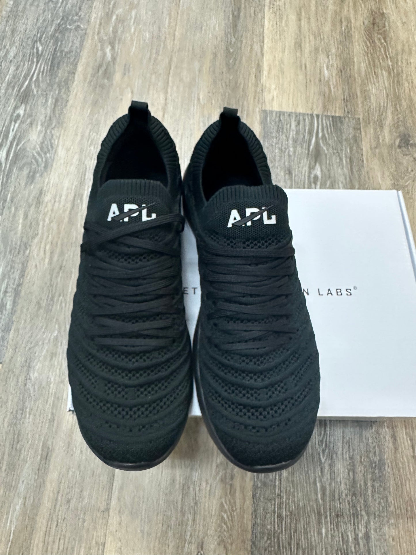 Shoes Athletic By APL In Black, Size: 10