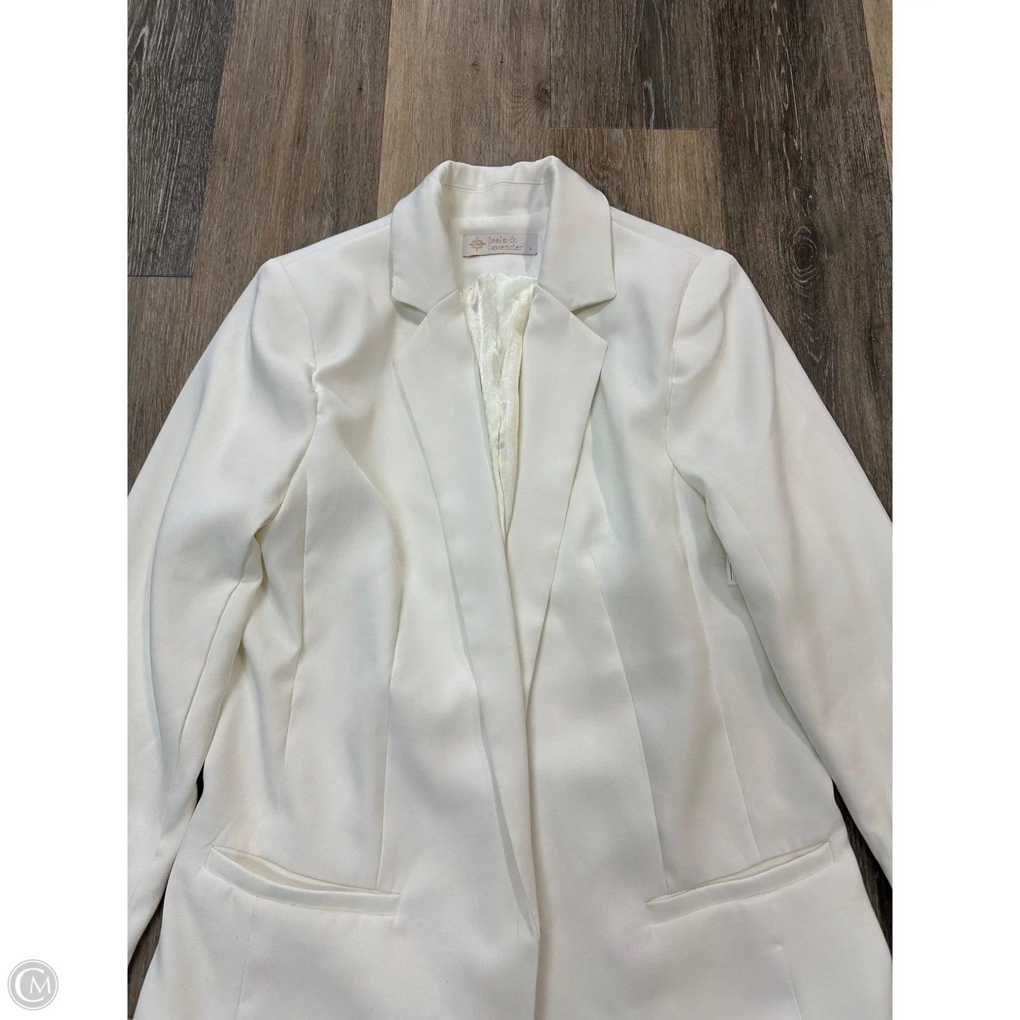 Blazer By Leela & Lavender In White, Size: S