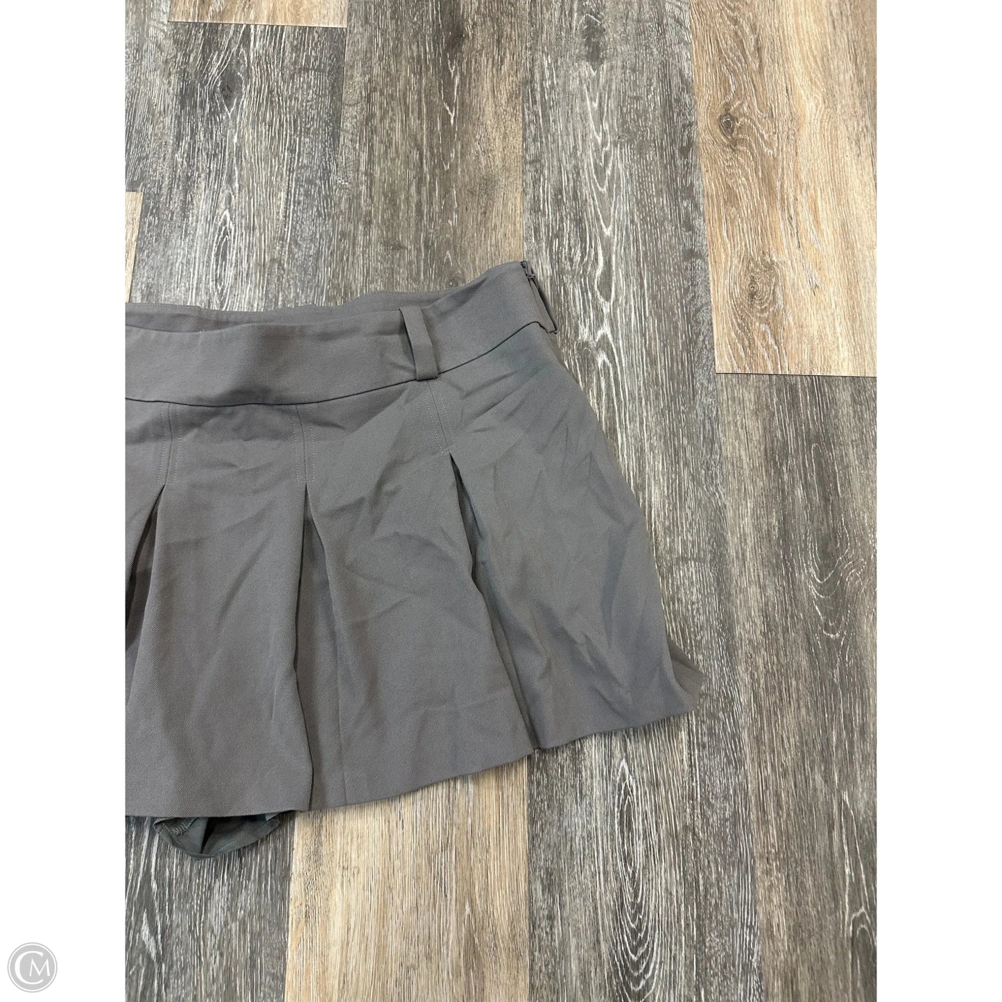 Skirt Mini & Short By Abercrombie And Fitch In Grey, Size: L