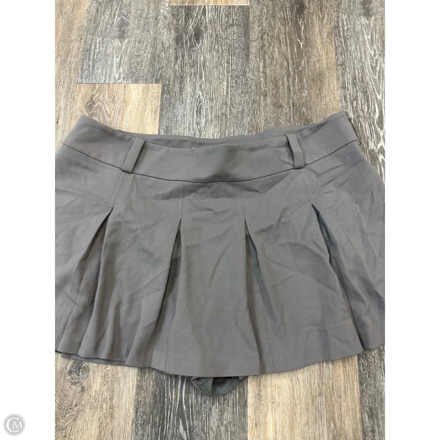 Skirt Mini & Short By Abercrombie And Fitch In Grey, Size: L