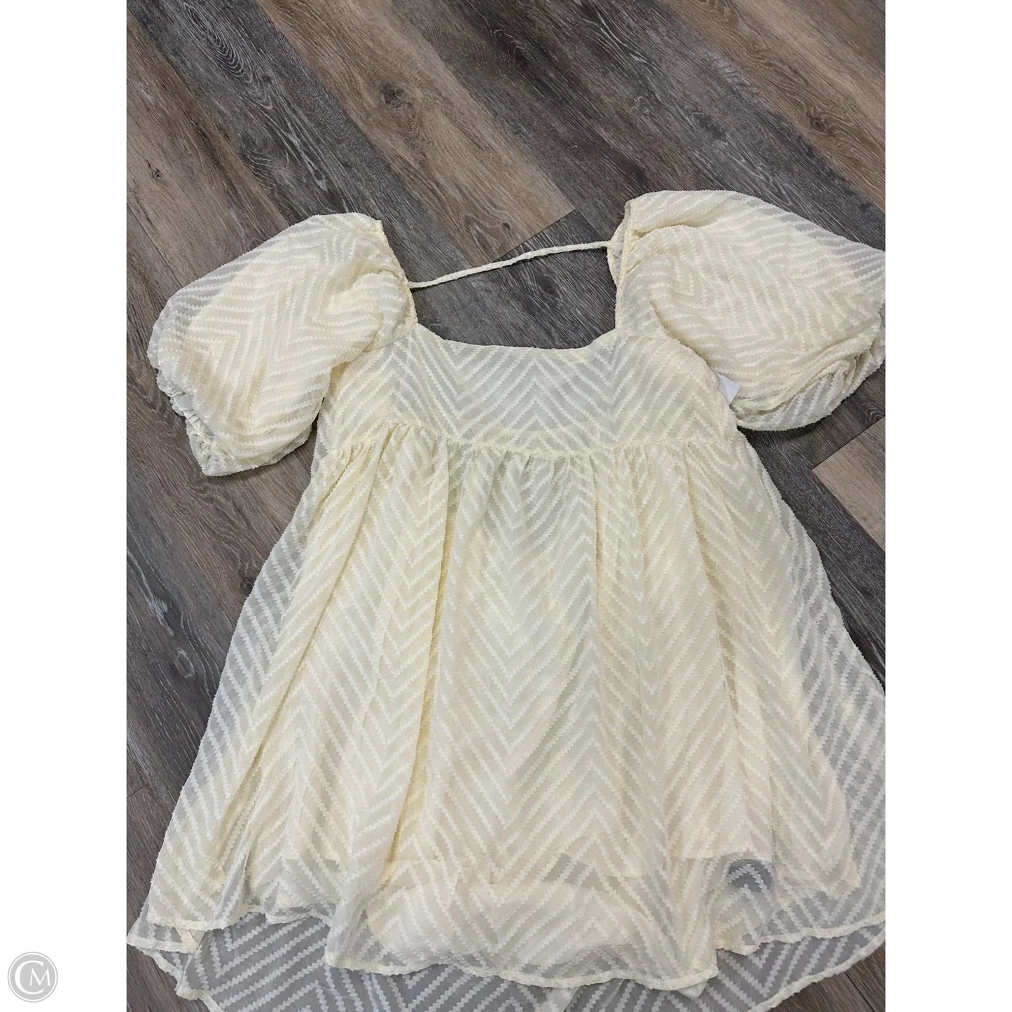Dress Casual Short By By Together In Cream, Size: M
