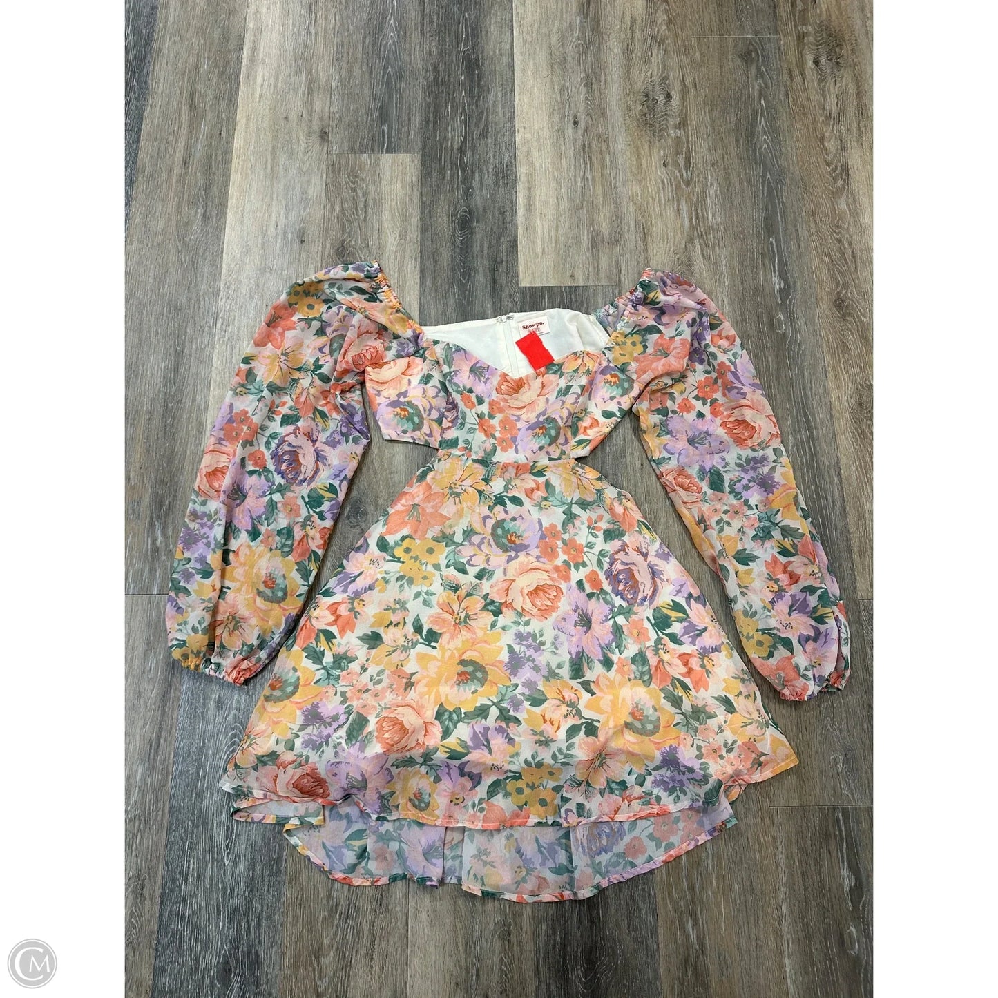 Dress Casual Short By Showpo In Floral Print, Size: L