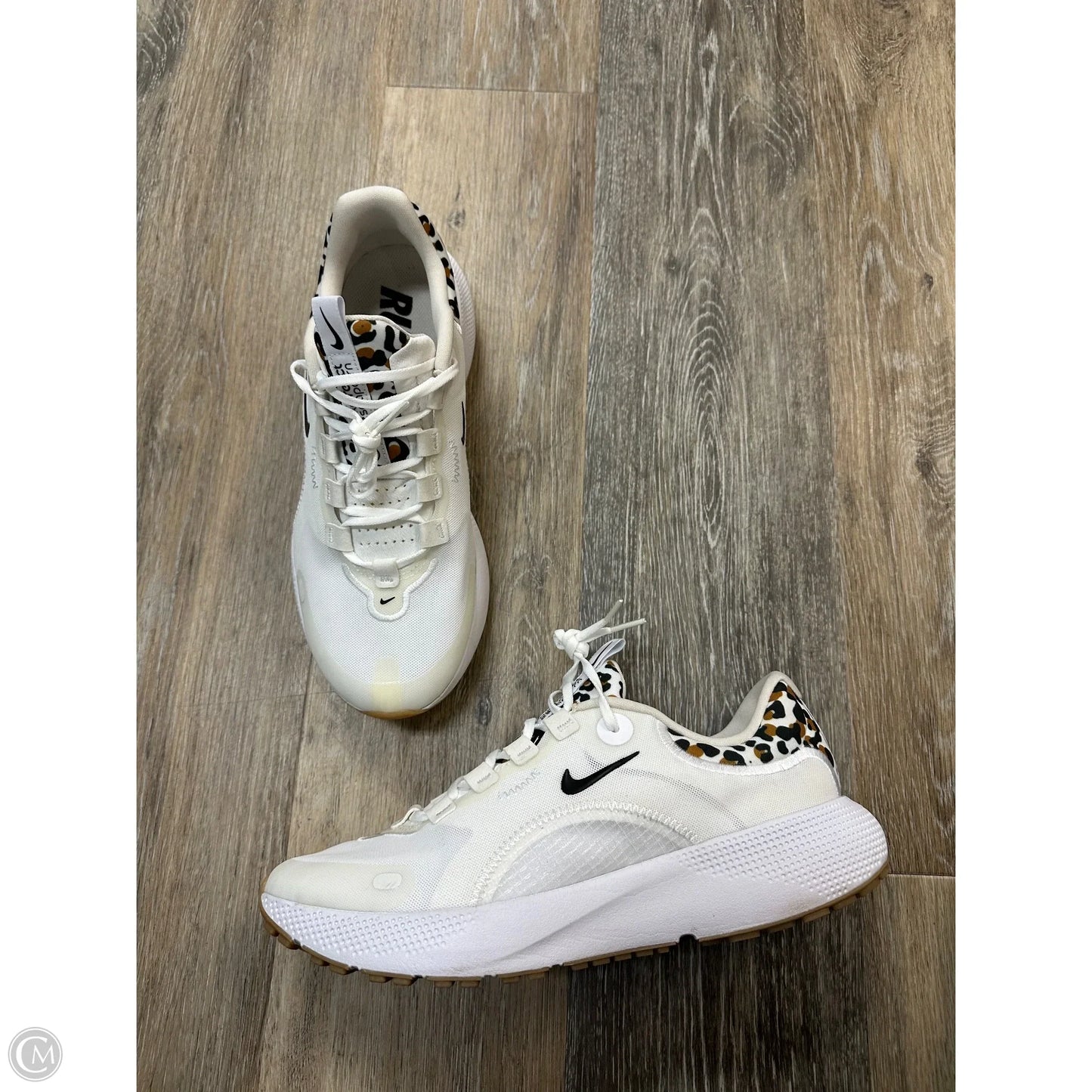 Shoes Athletic By Nike In White, Size: 10