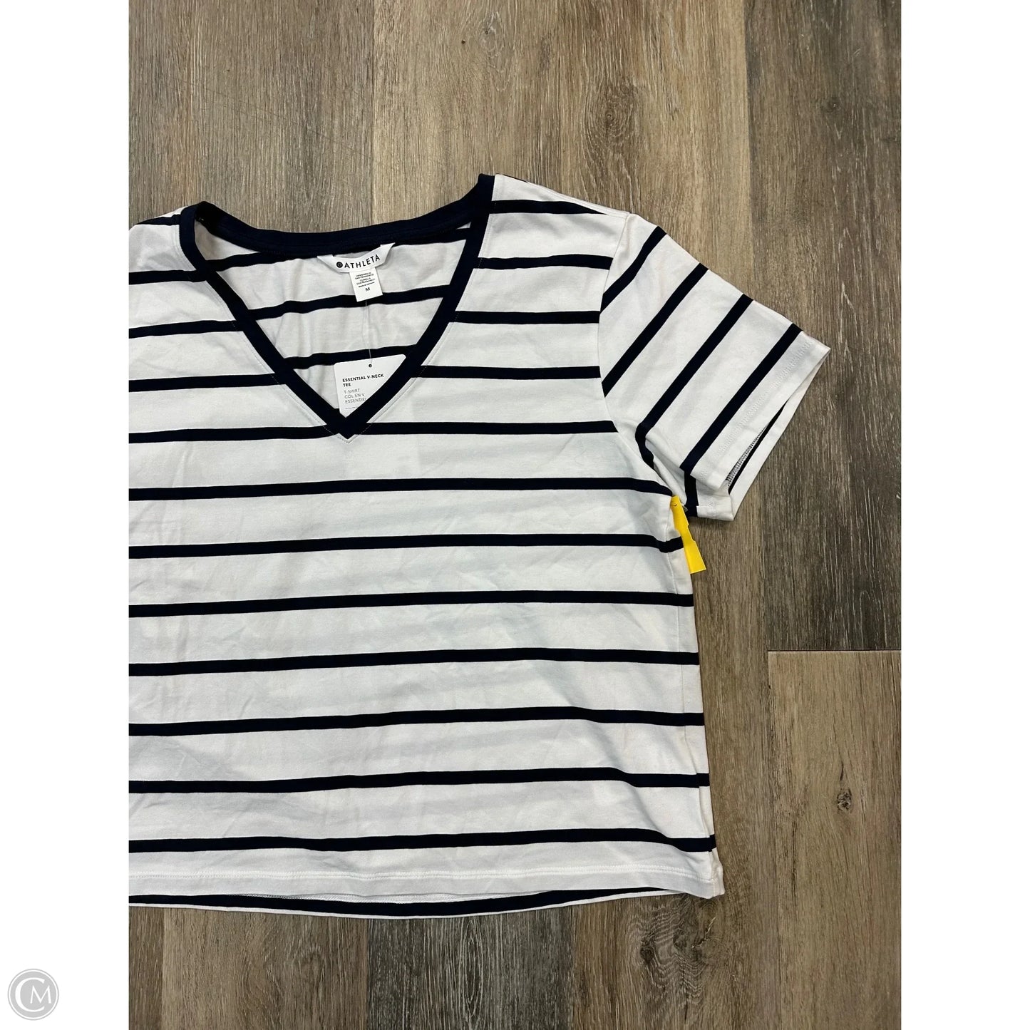 Athletic Top Short Sleeve By Athleta In White, Size: M