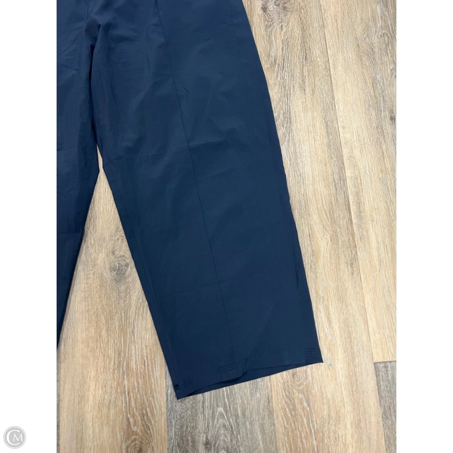 Athletic Pants Cropped By Lululemon In Navy, Size: 12