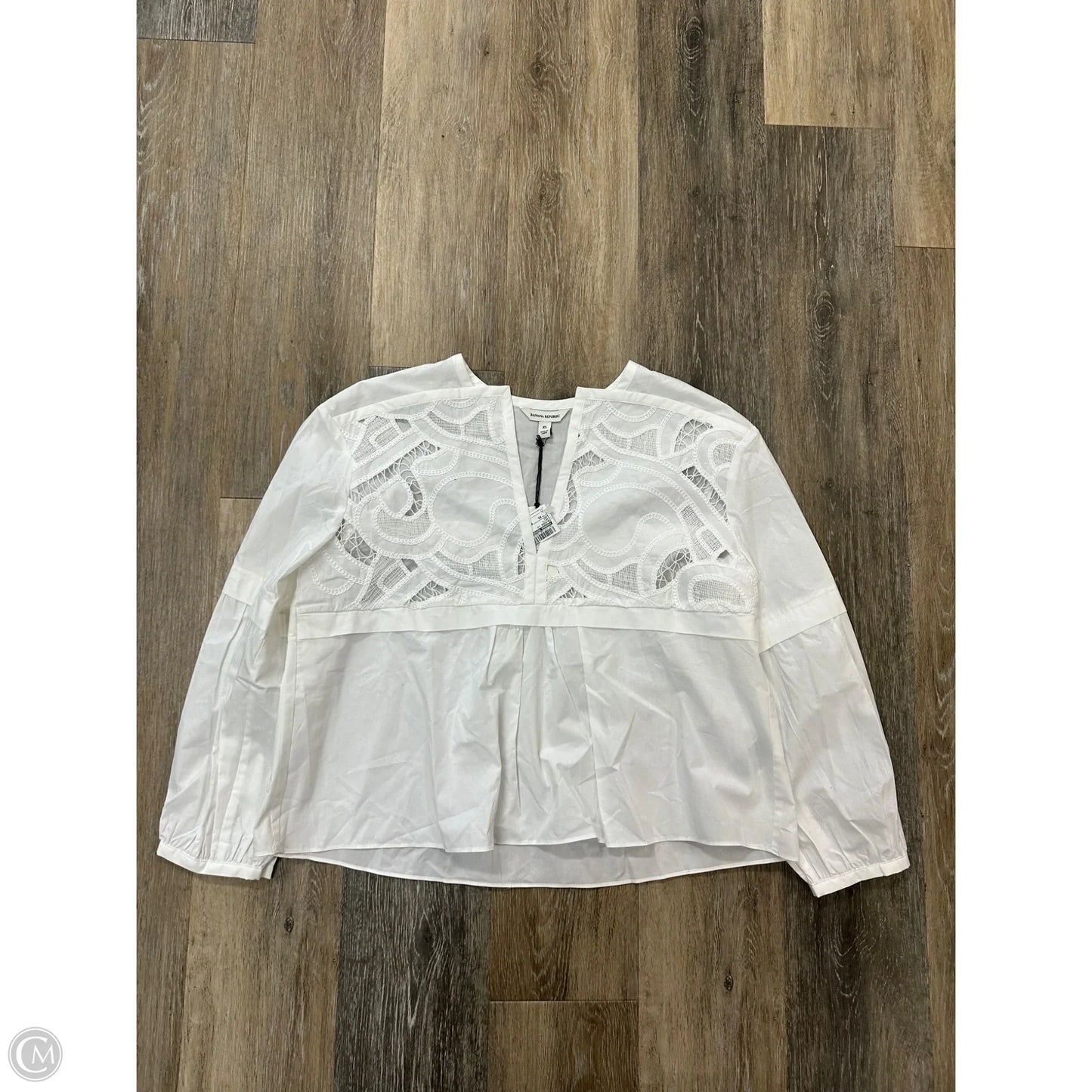Blouse Long Sleeve By Banana Republic In White, Size: Xs