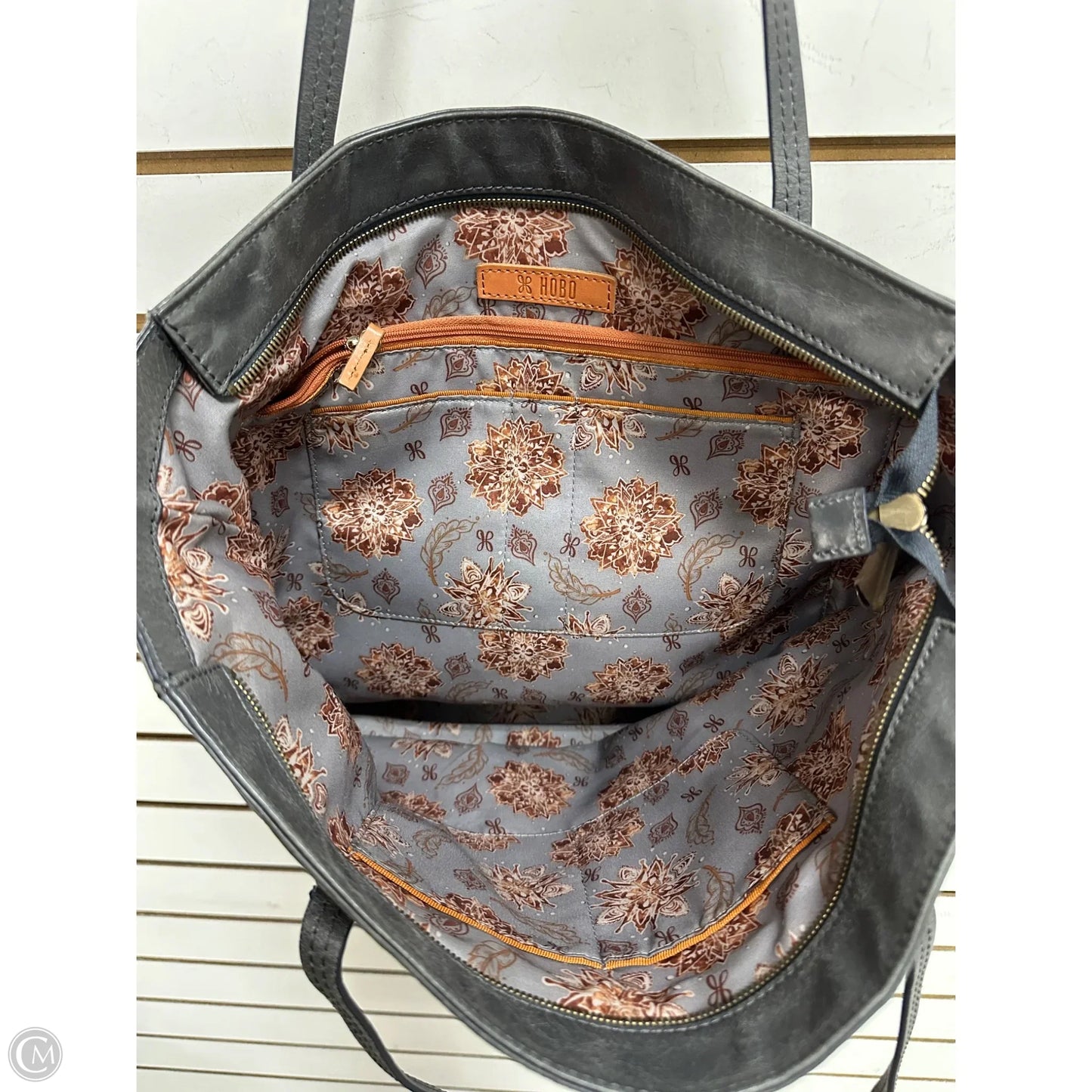 Handbag Leather By Hobo Intl, Size: Large