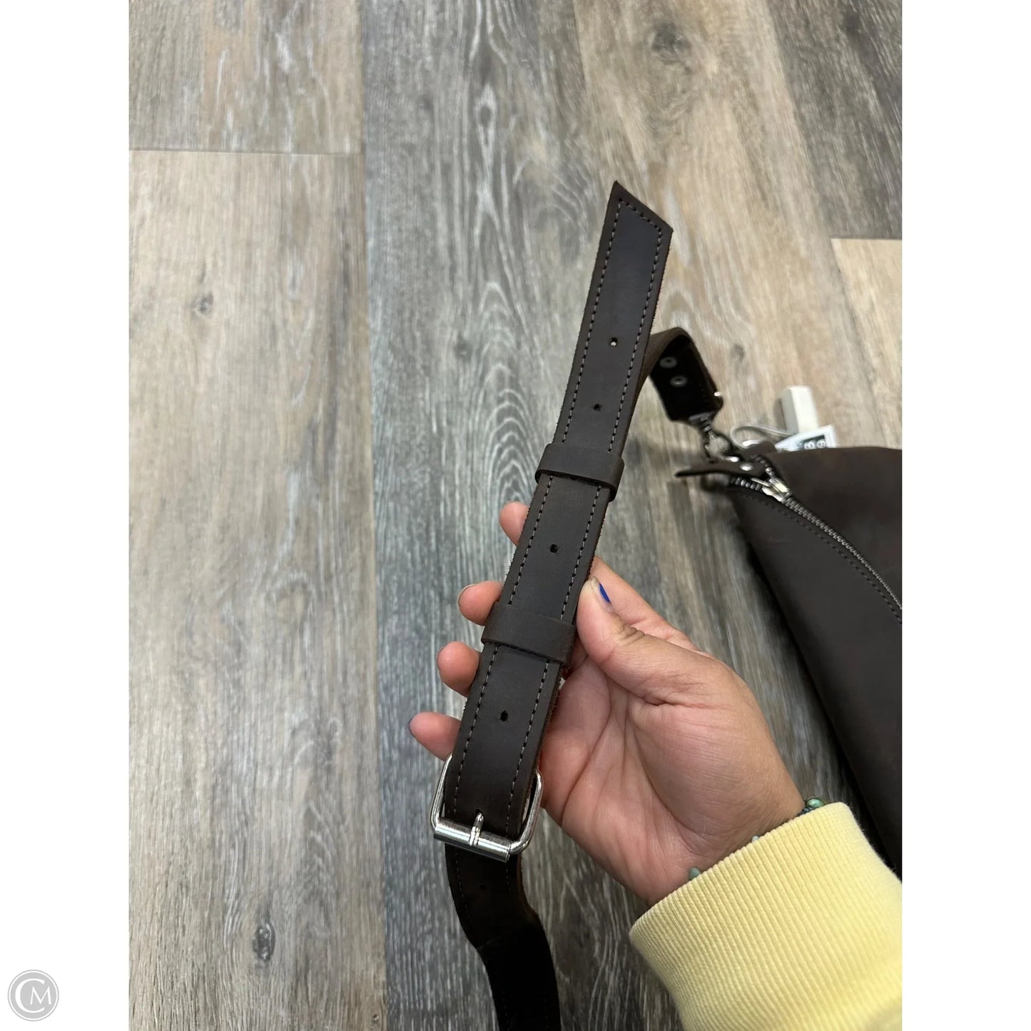 -Belt Bag Leather By Andar, Size: Medium