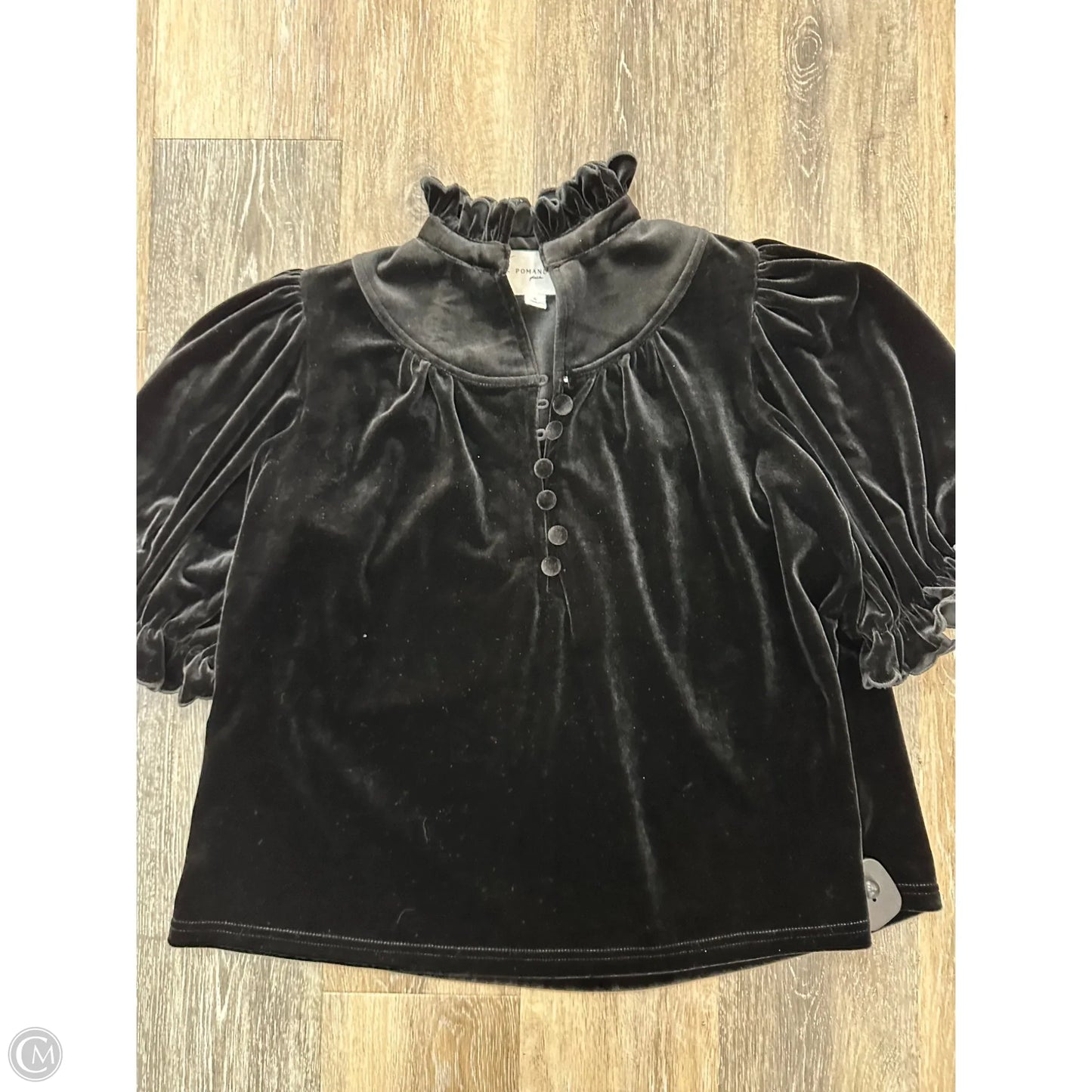 Top Short Sleeve By Pomander Place In Black, Size: S