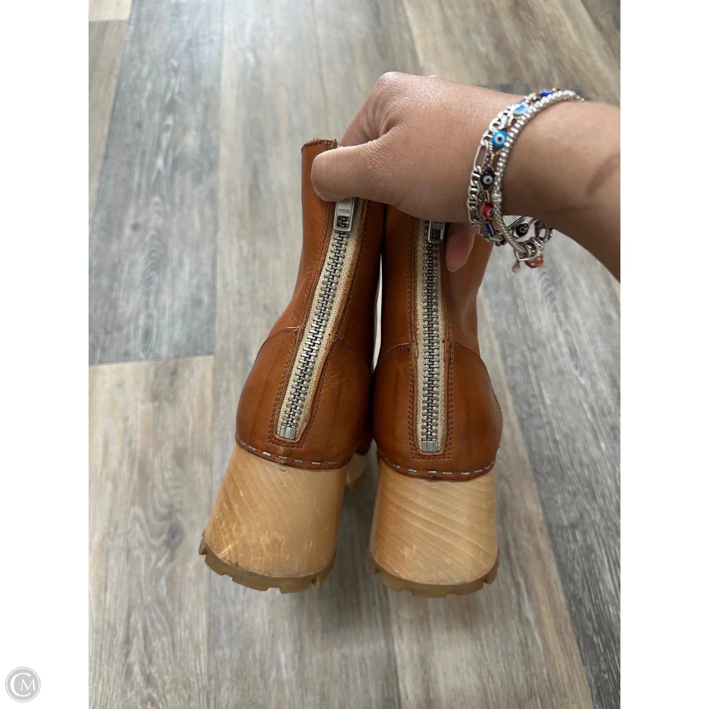 Boots Ankle Heels By Hasbeens In Tan, Size: 10