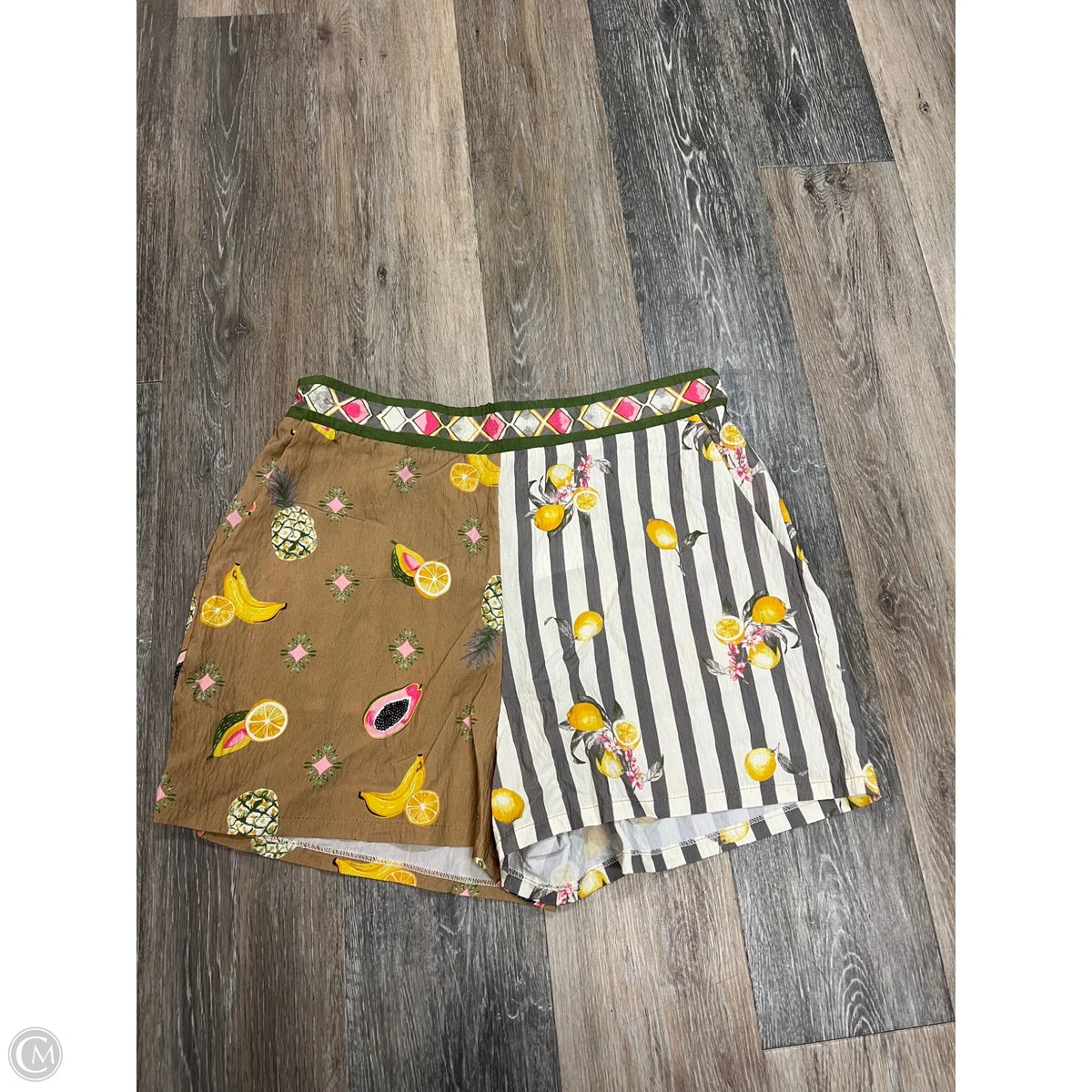 Shorts By Hem & Thread In Brown, Size: L